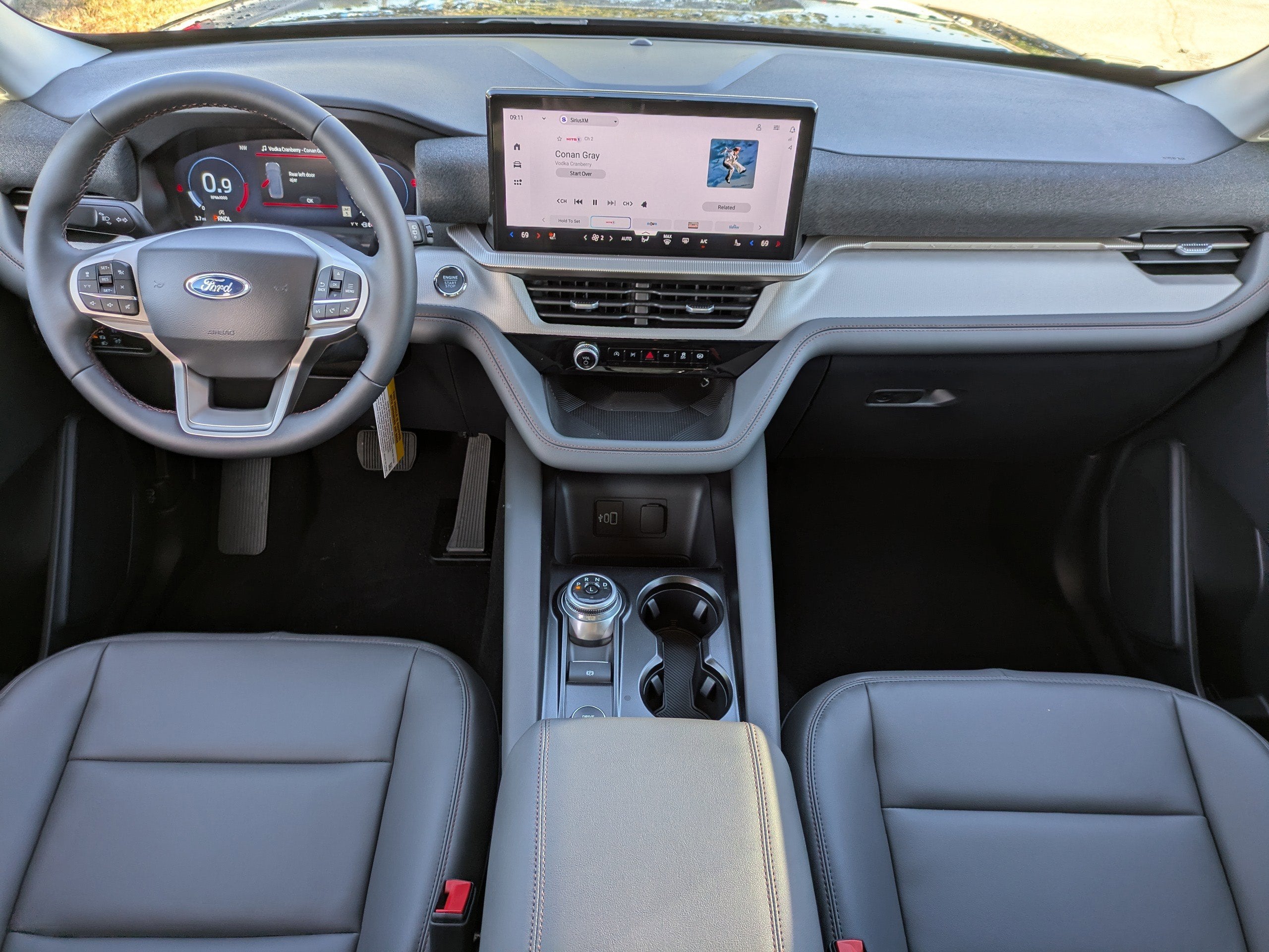 2026 Ford Explorer Active w/200A Pkg