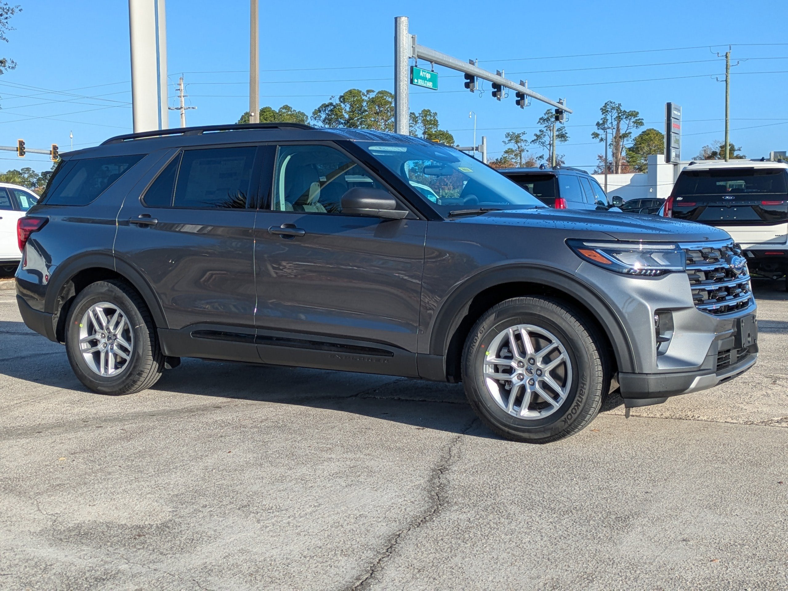 2026 Ford Explorer Active w/200A Pkg