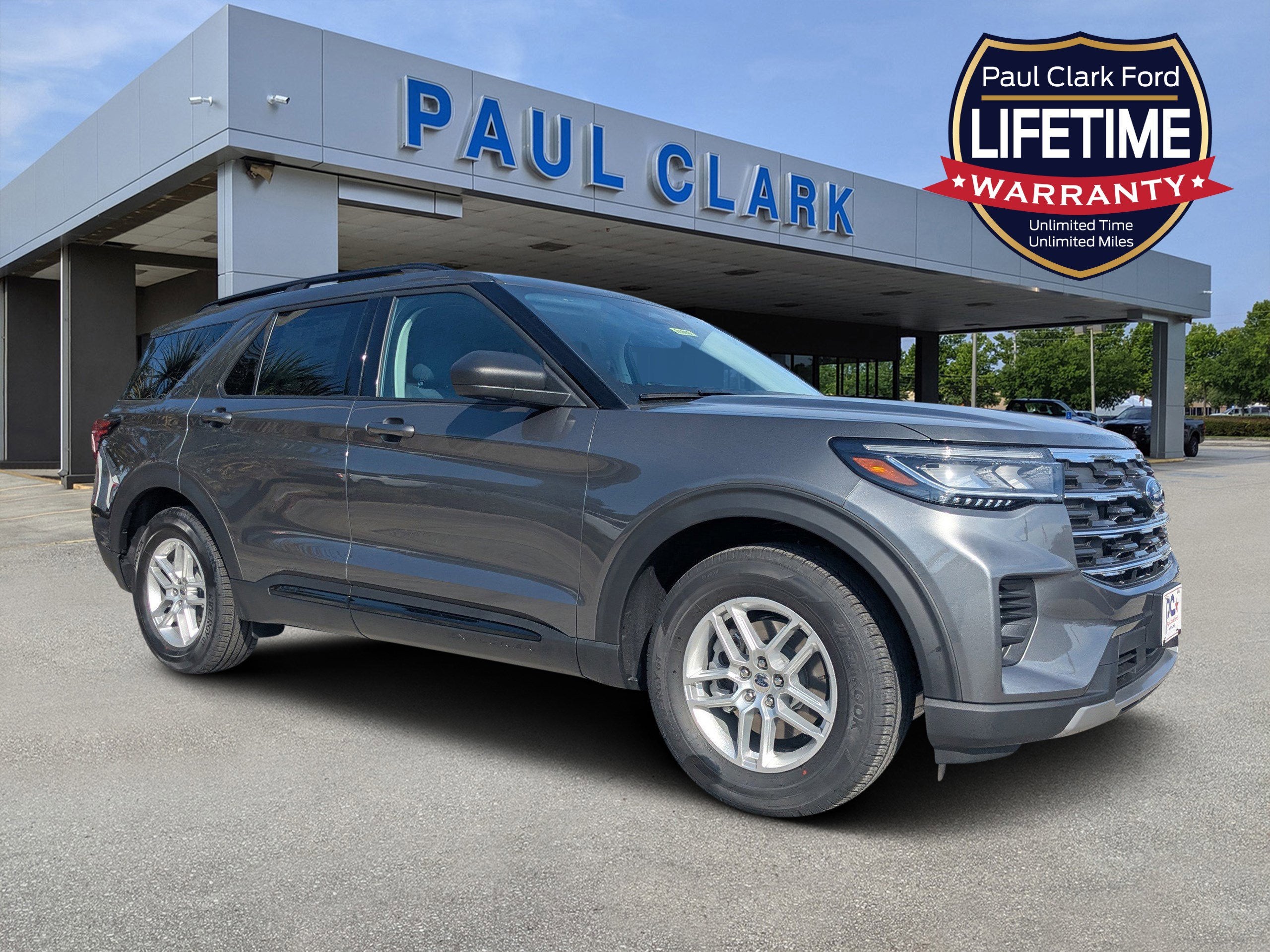 2026 Ford Explorer Active w/100A Pkg