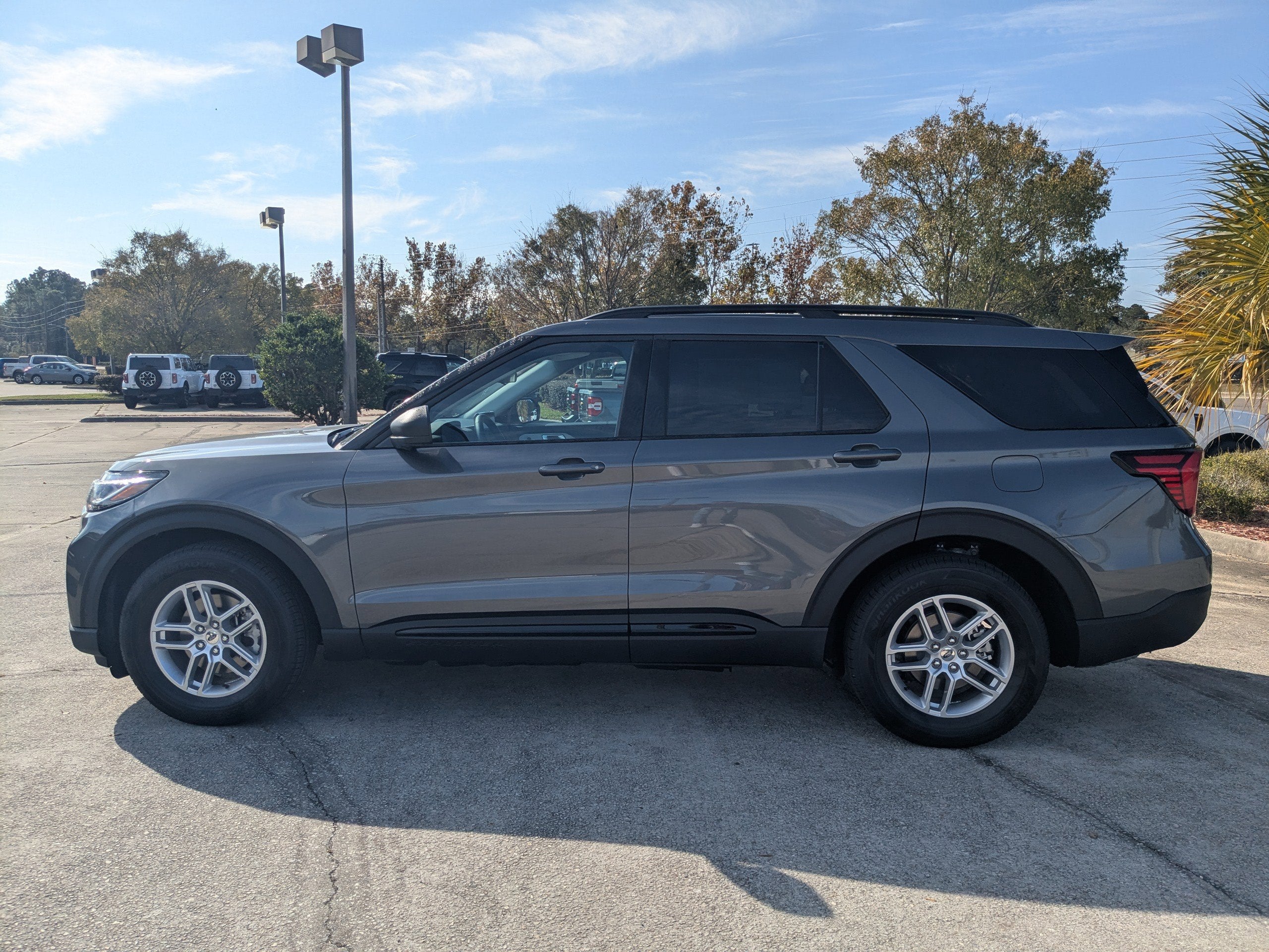 2026 Ford Explorer Active w/100A Pkg