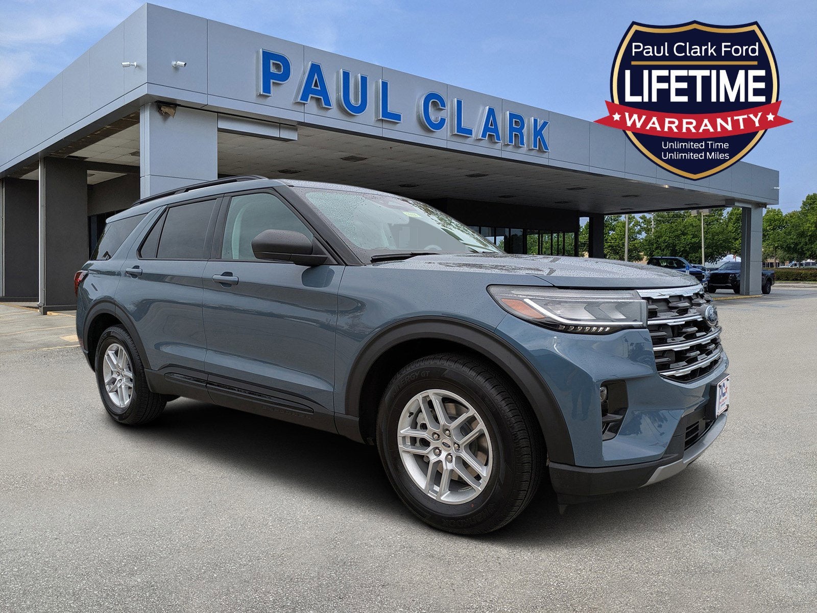 2026 Ford Explorer Active w/100A Pkg