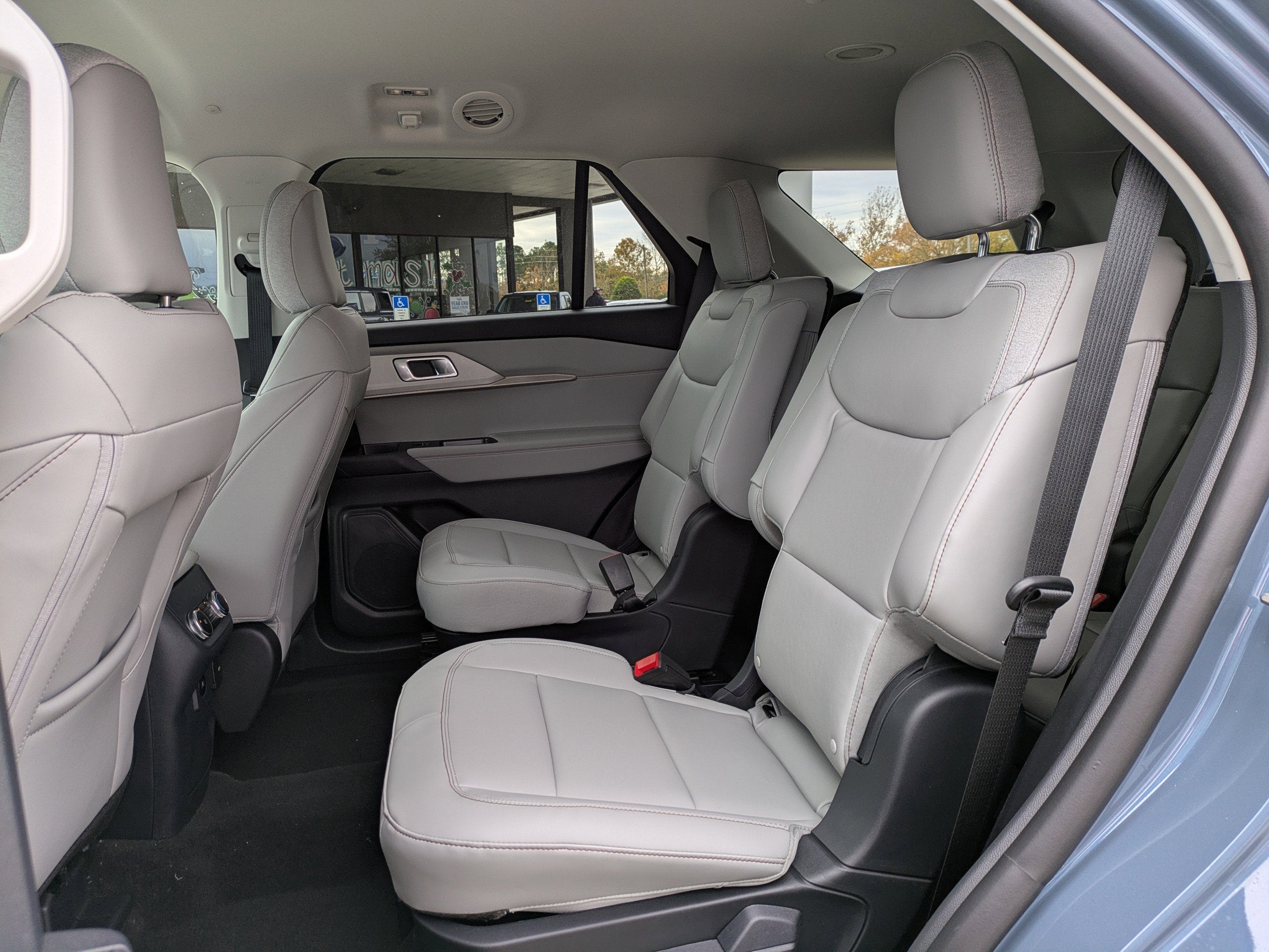 2026 Ford Explorer Active w/100A Pkg