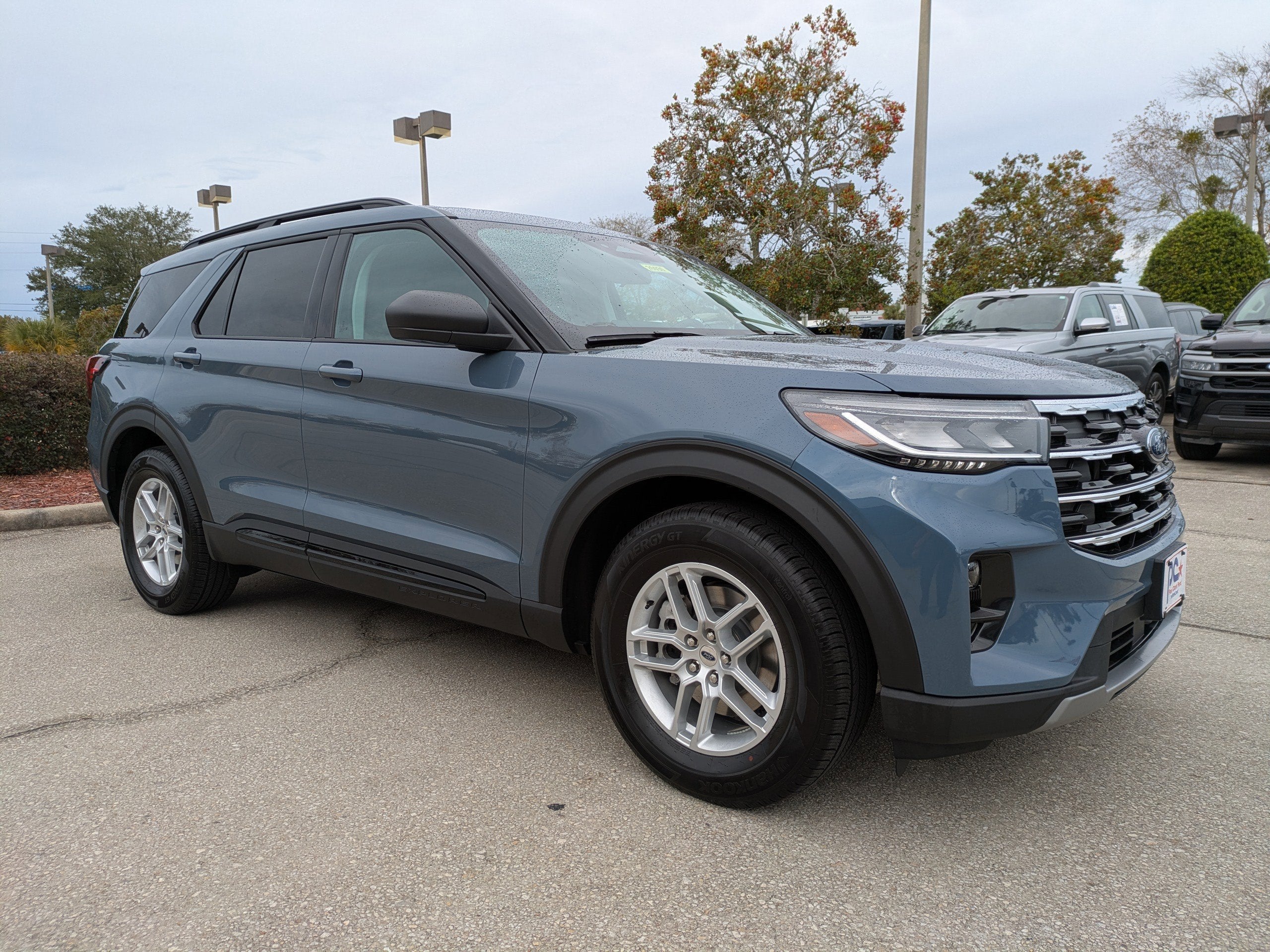 2026 Ford Explorer Active w/100A Pkg