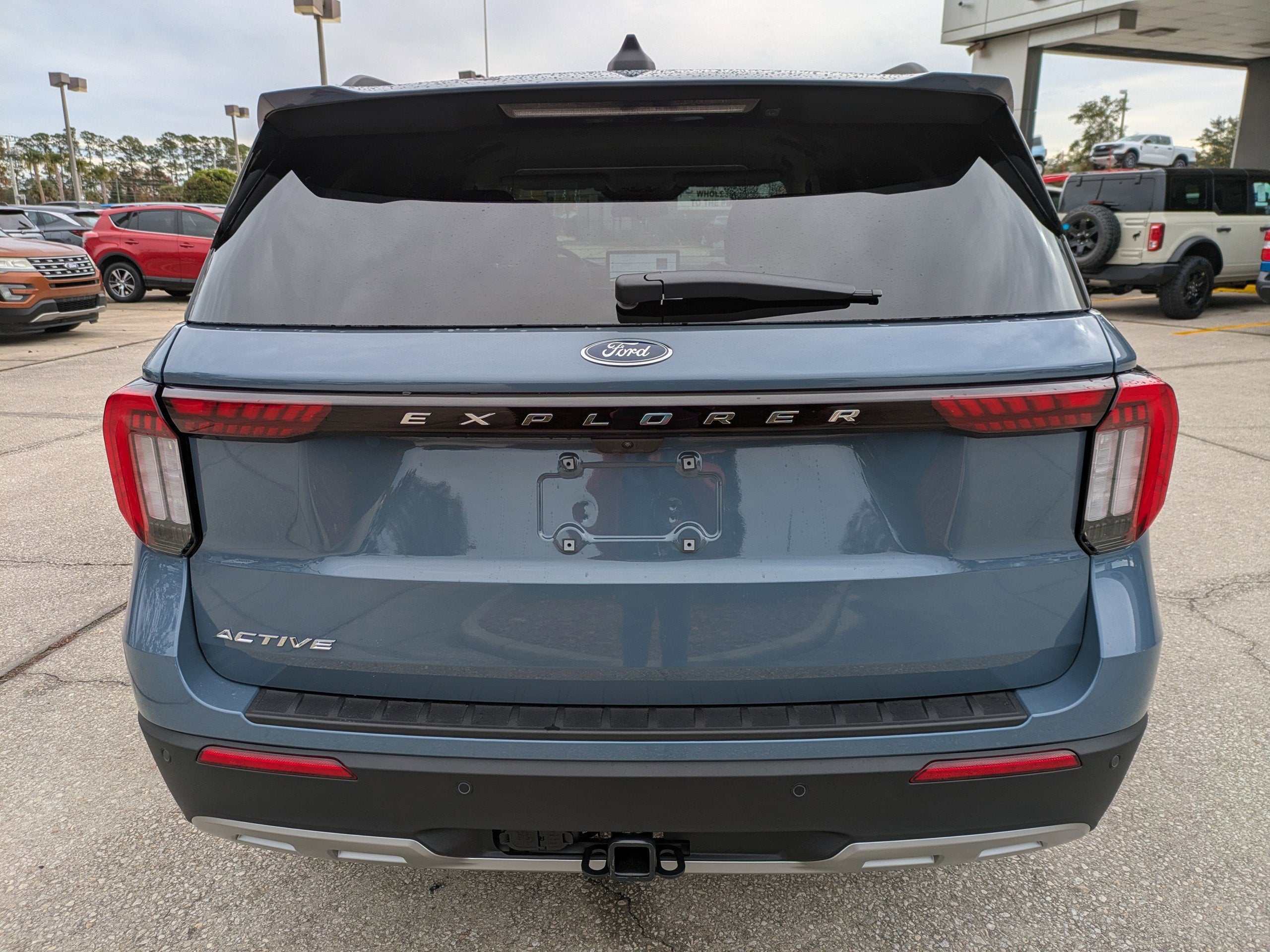 2026 Ford Explorer Active w/100A Pkg