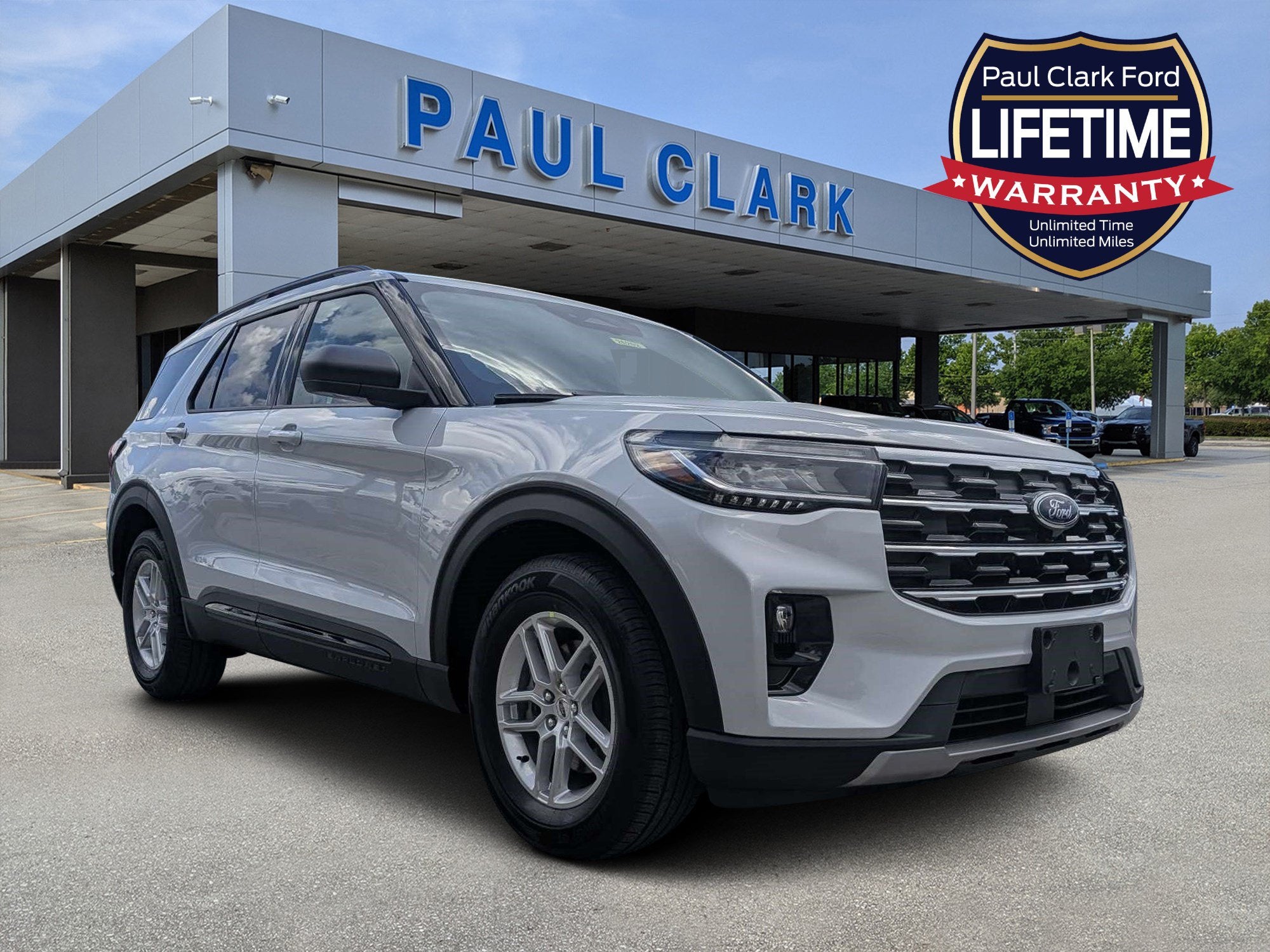 2026 Ford Explorer Active w/200A Pkg