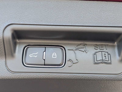2027 Ford Explorer Active w/200A Pkg