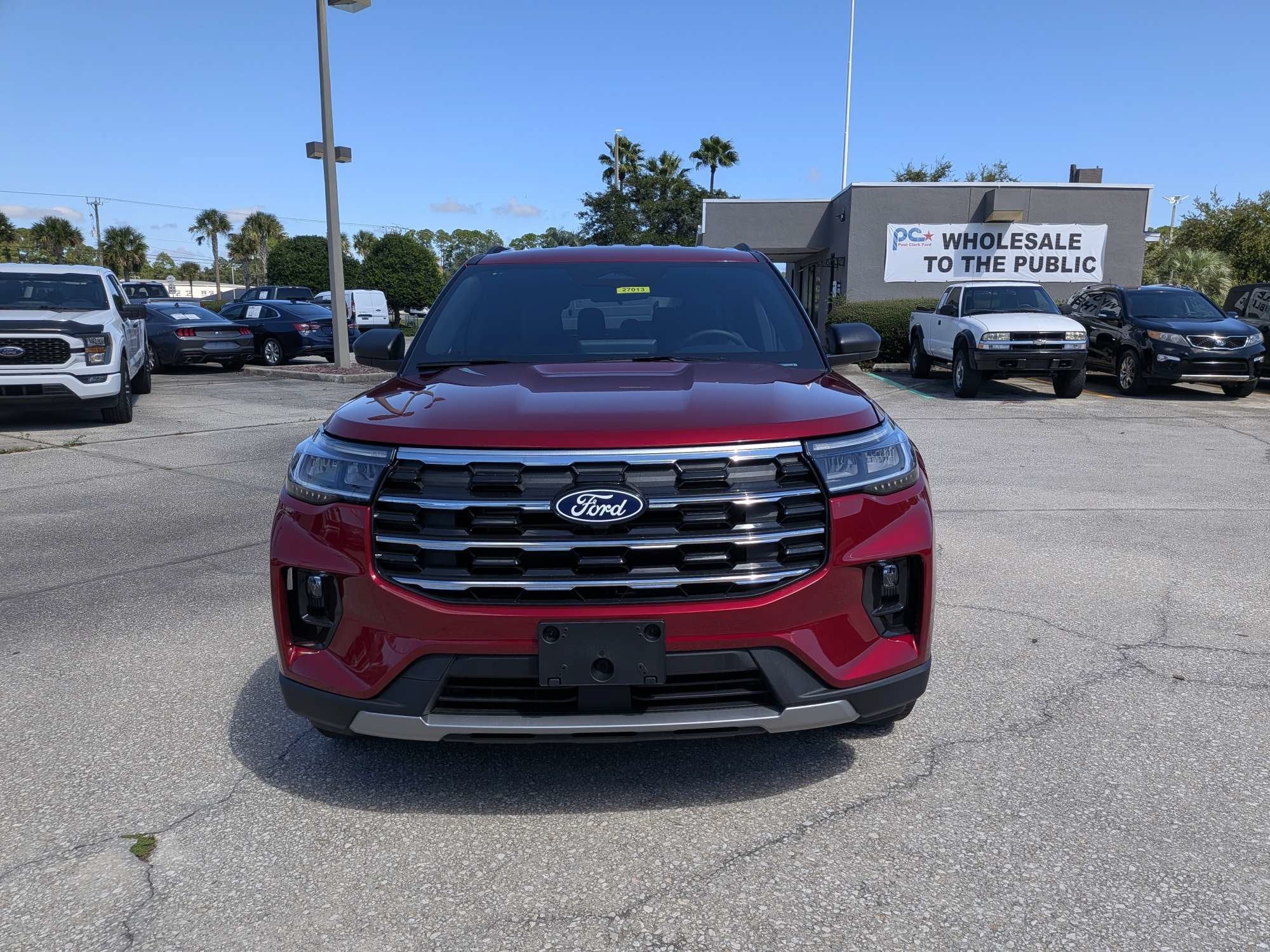 2027 Ford Explorer Active w/200A Pkg