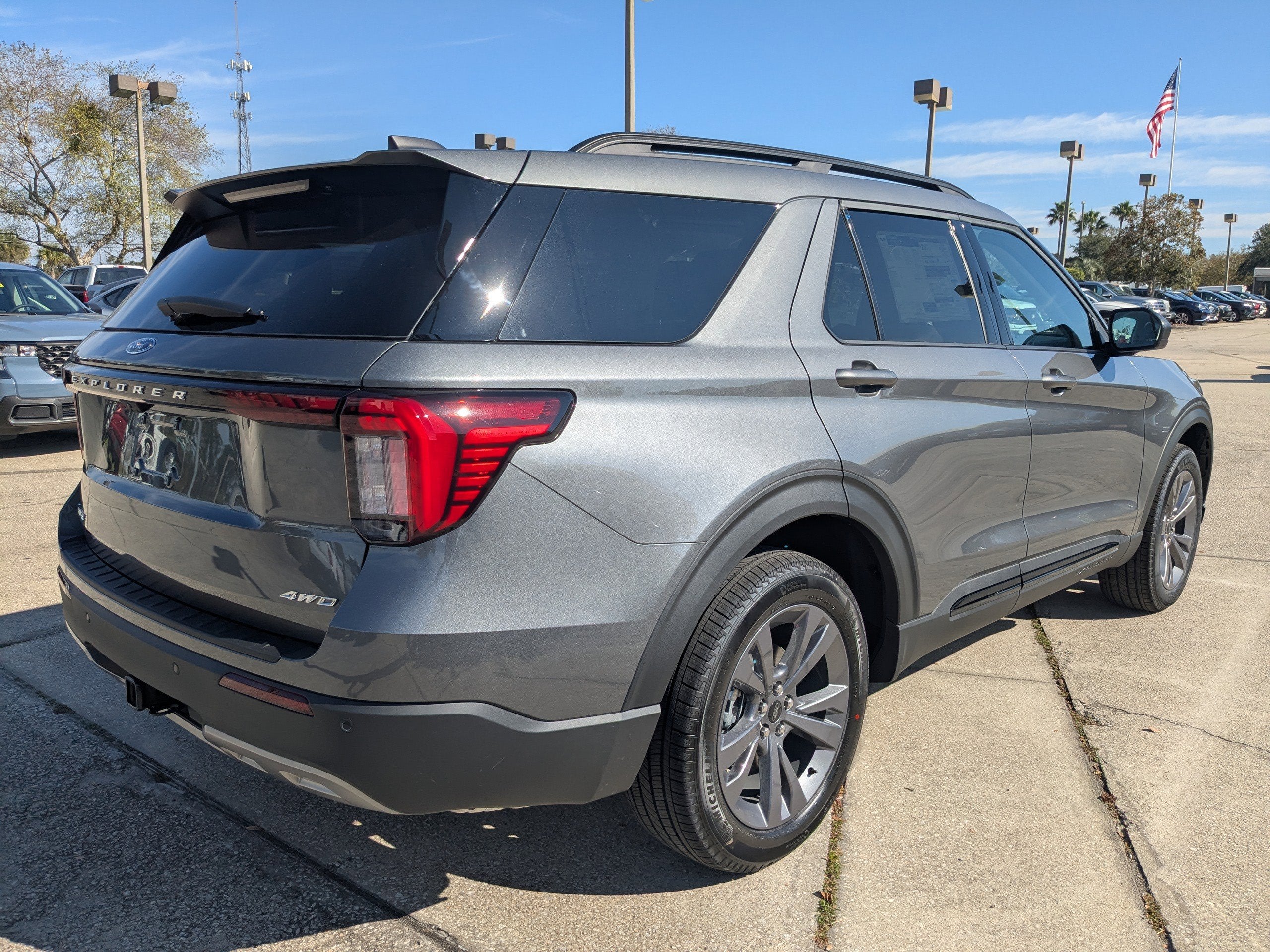 2026 Ford Explorer Active w/200A Pkg