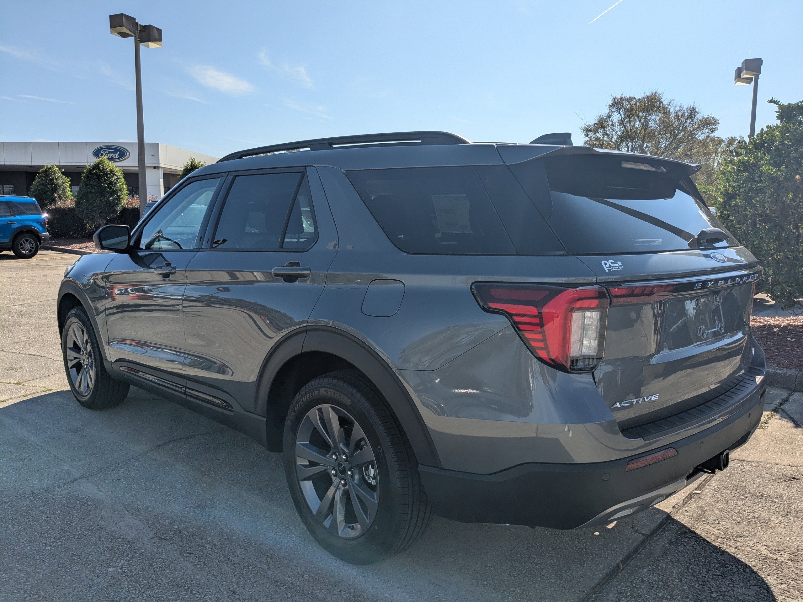 2026 Ford Explorer Active w/200A Pkg