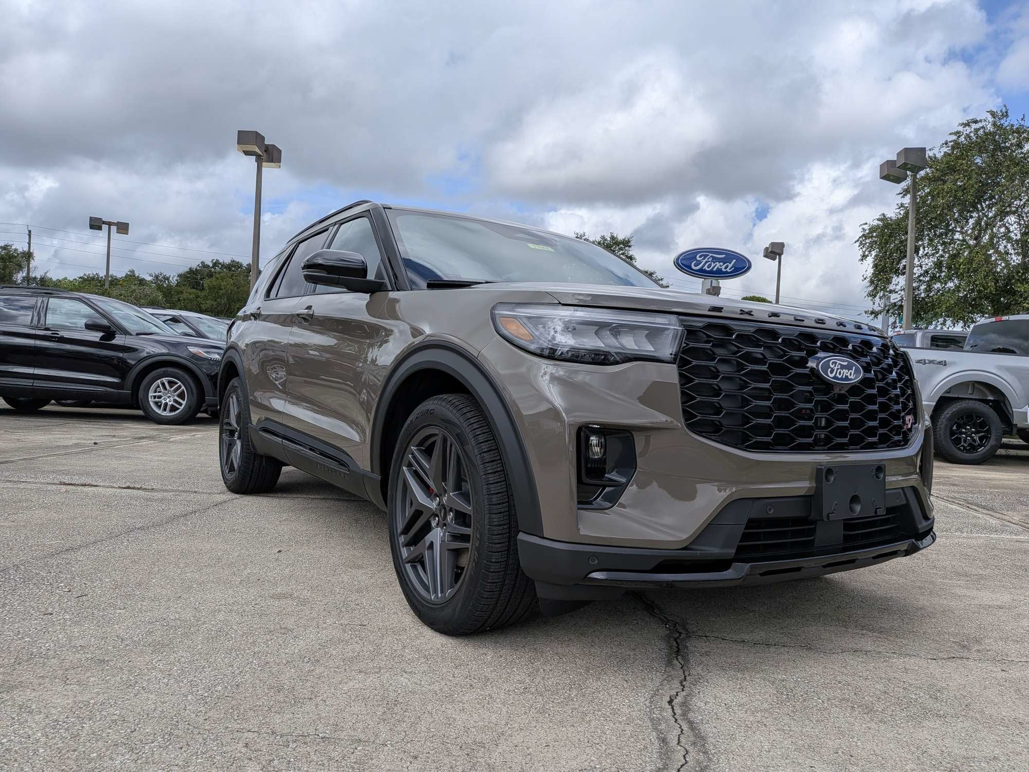2027 Ford Explorer ST