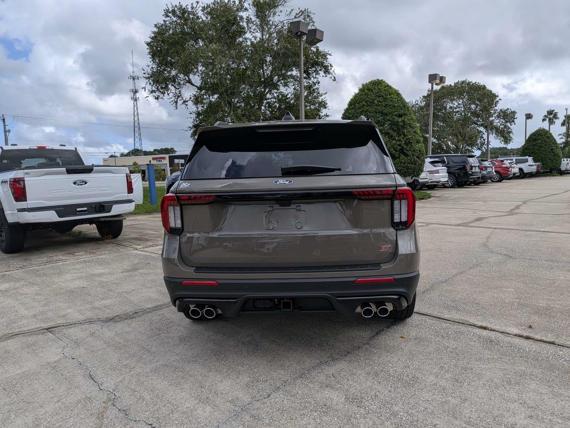 2027 Ford Explorer ST