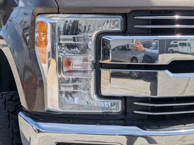 2017 Ford Super Duty F-250 SRW Lariat