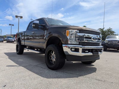 2017 Ford Super Duty F-250 SRW Lariat