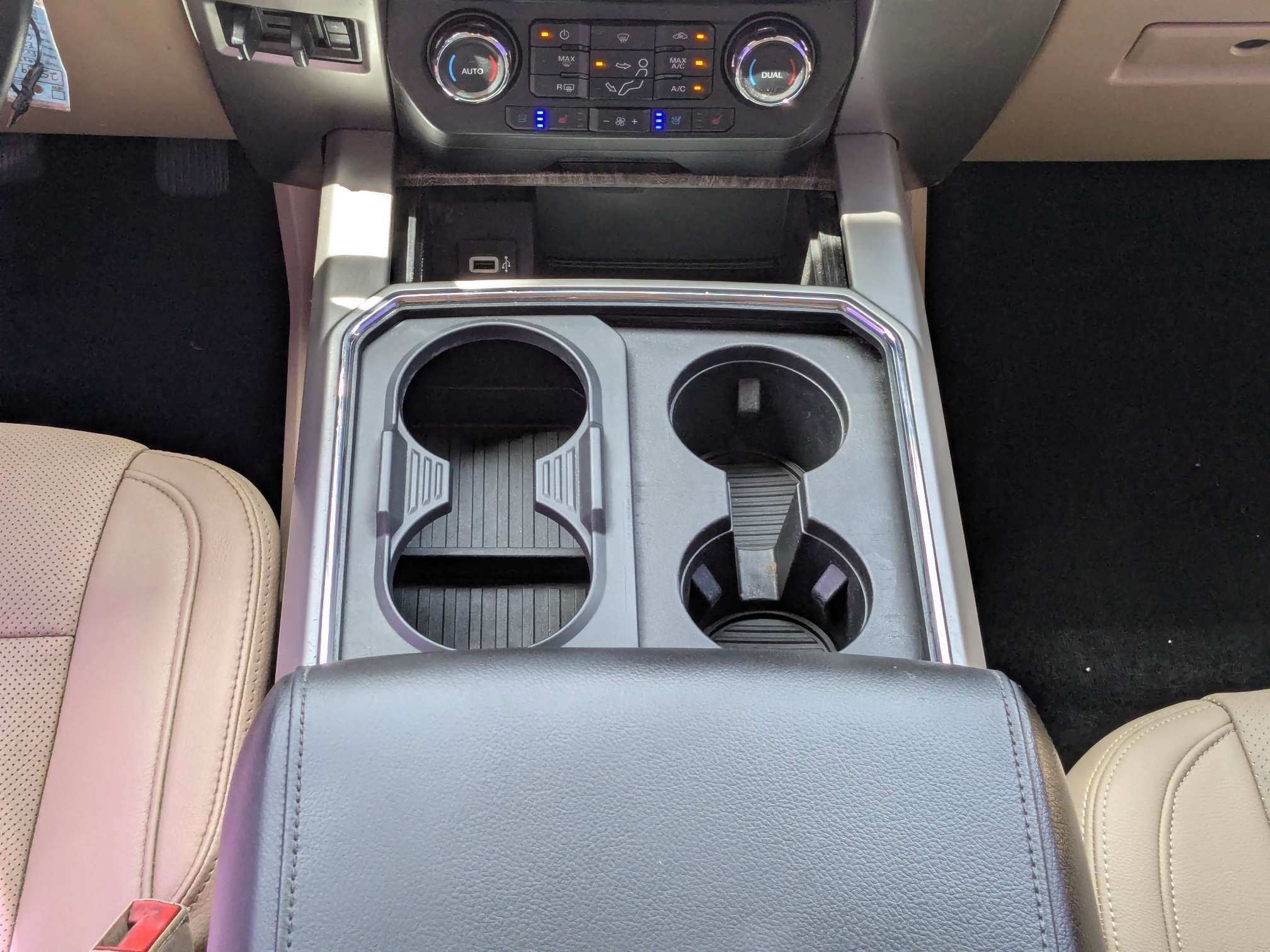 2017 Ford Super Duty F-250 SRW Lariat