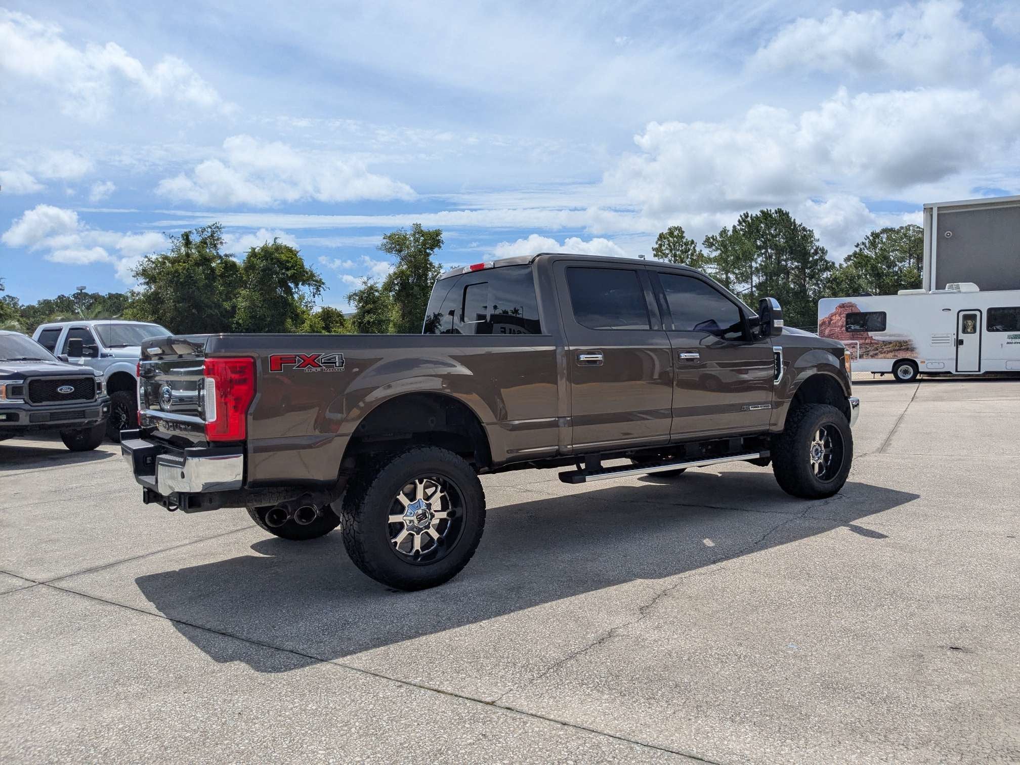 2017 Ford Super Duty F-250 SRW Lariat