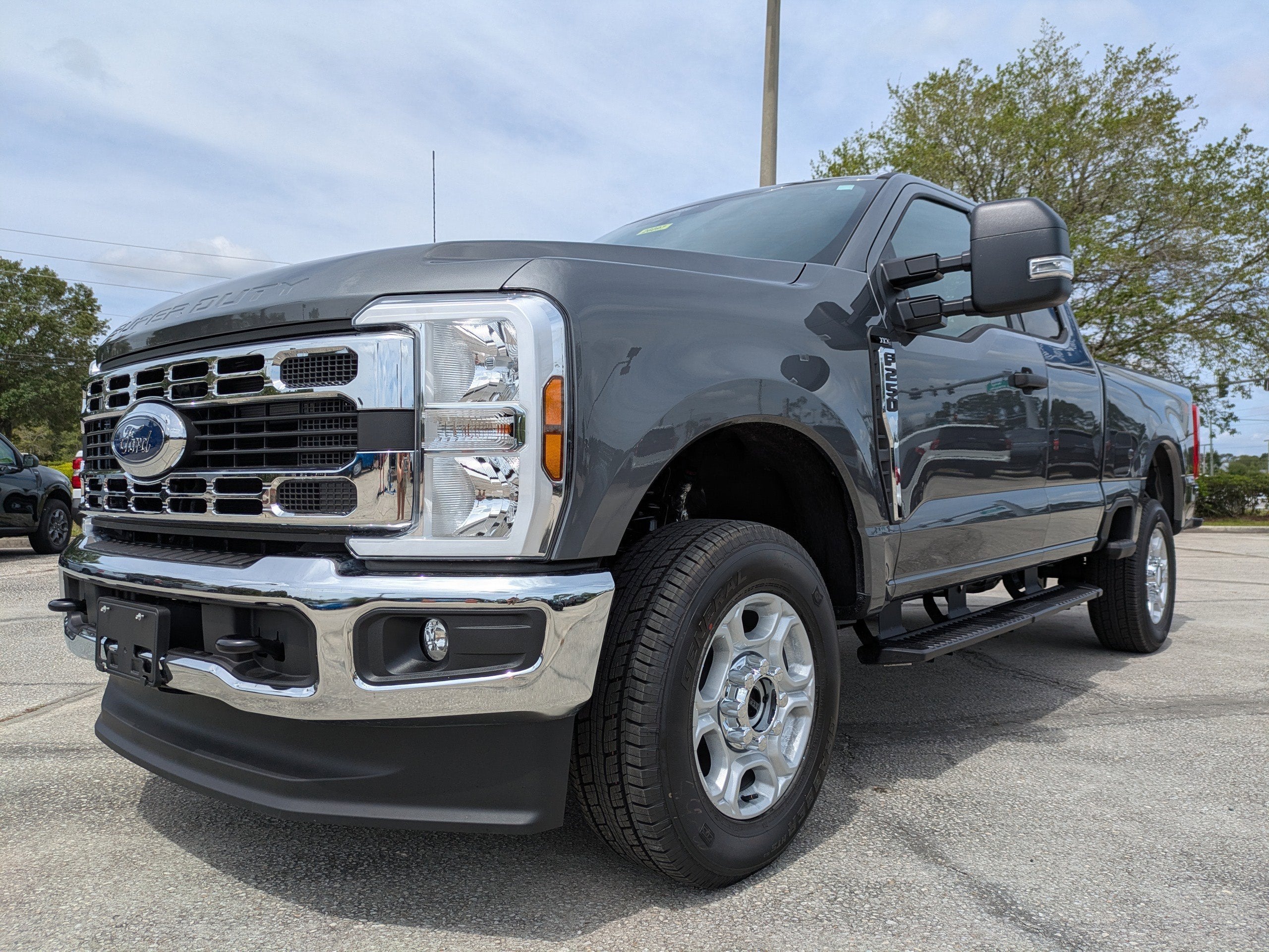 2026 Ford Super Duty F-250 SRW XLT