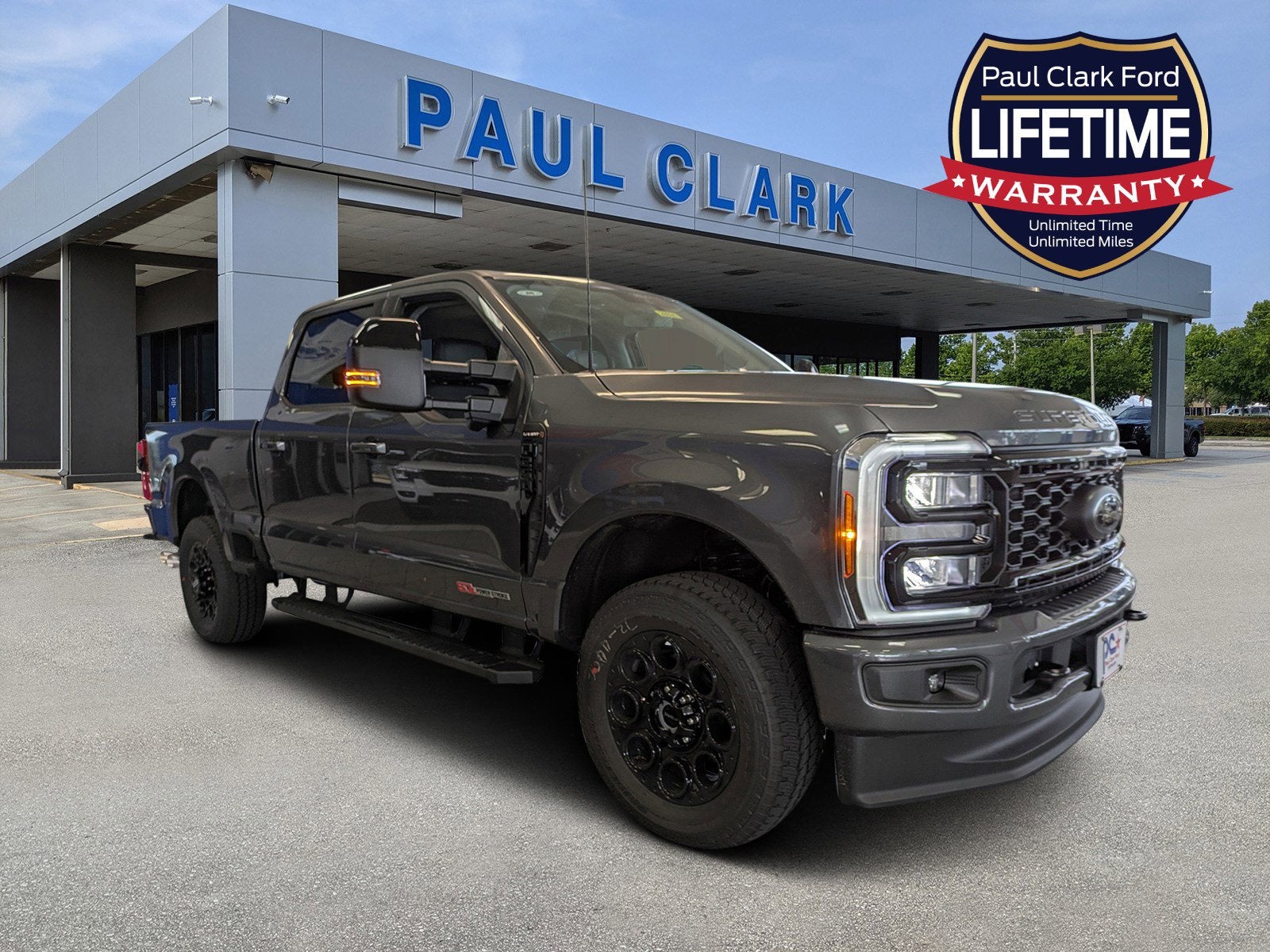 2026 Ford Super Duty F-250 SRW LARIAT
