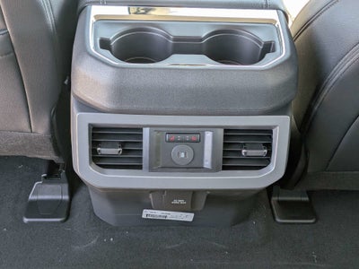 2027 Ford Super Duty F-250 SRW F-250® Lariat®