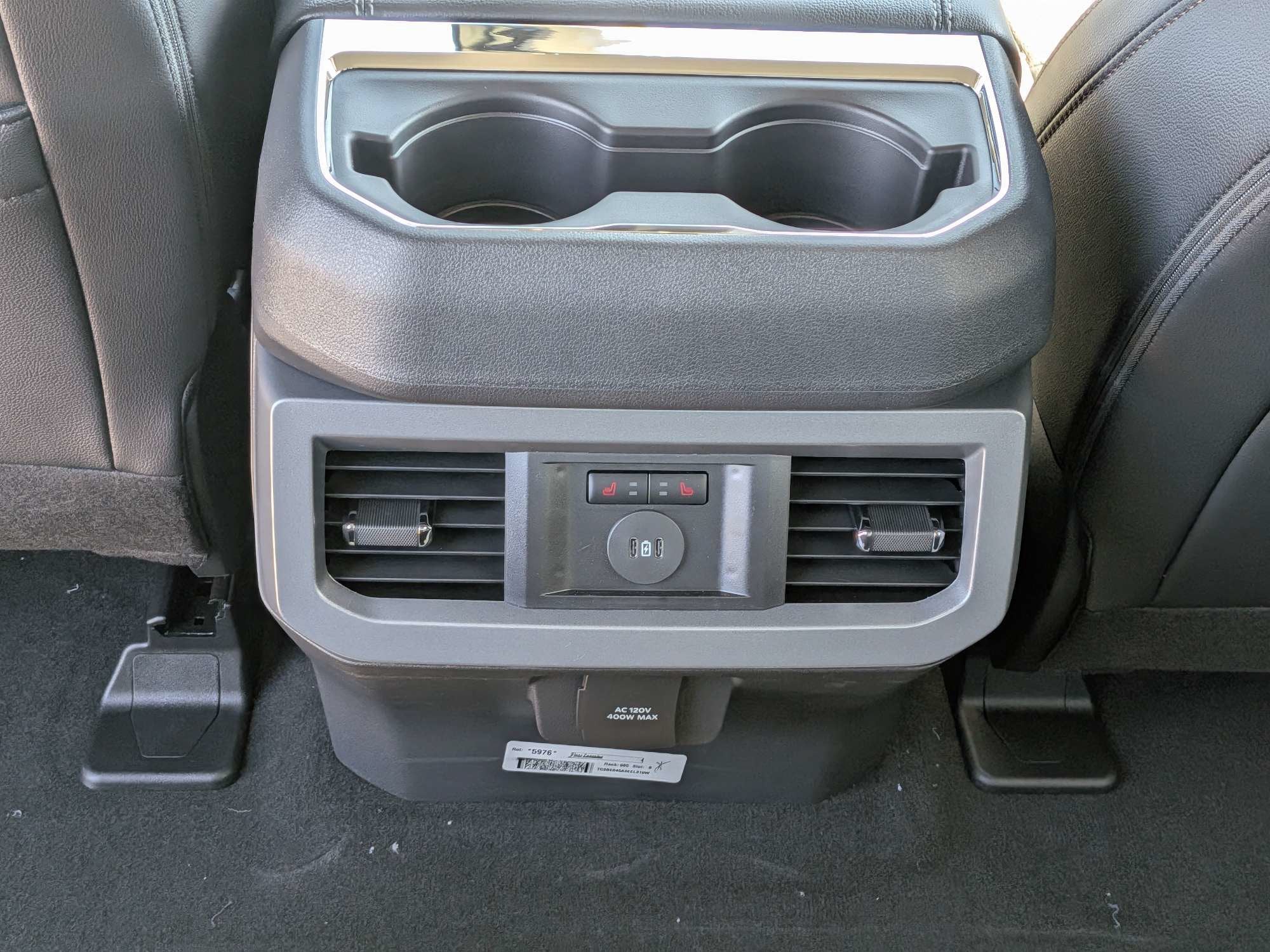 2027 Ford Super Duty F-250 SRW F-250® Lariat®