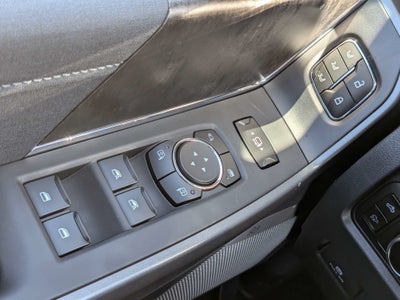 2027 Ford Super Duty F-250 SRW F-250® Lariat®