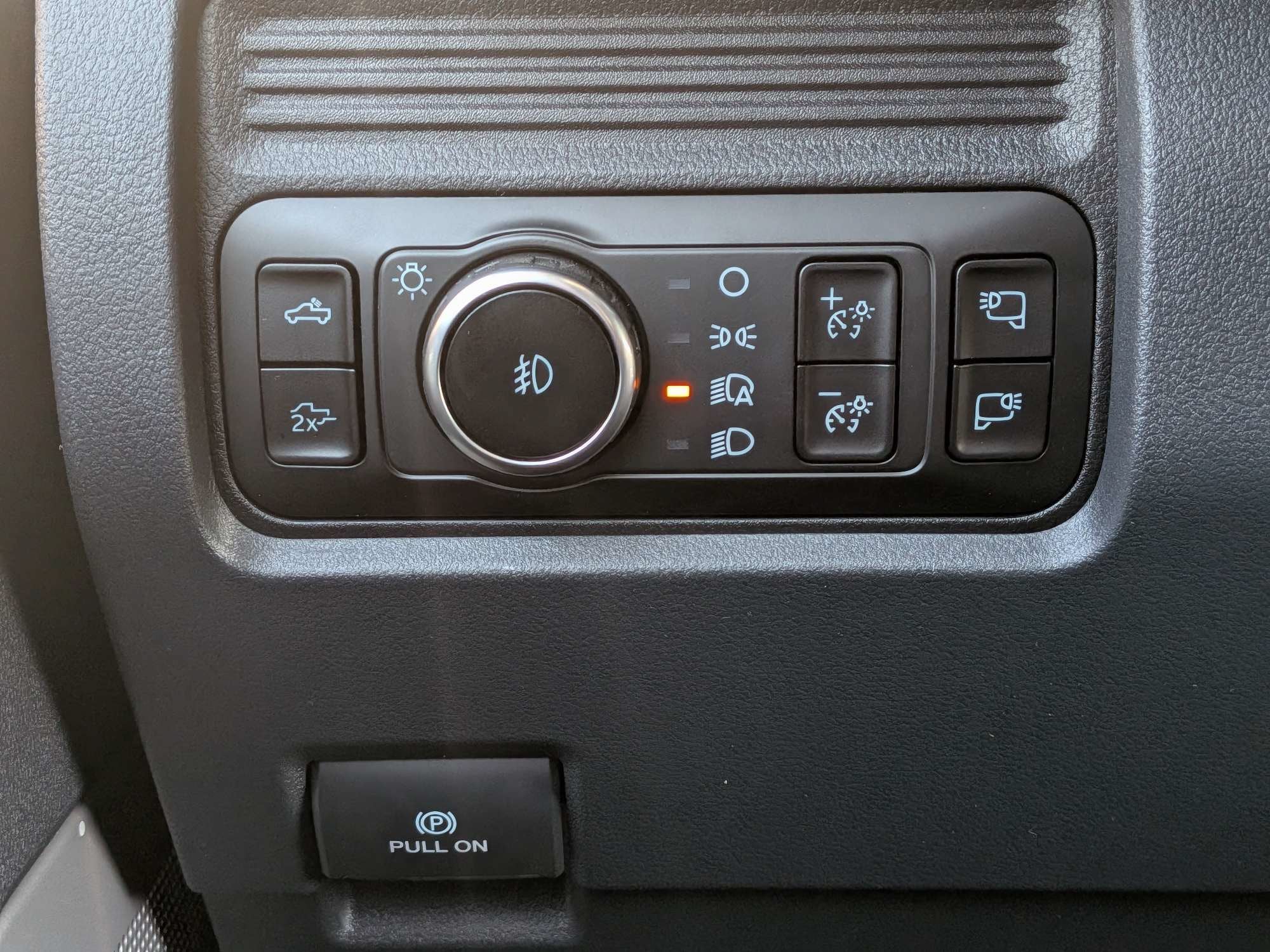2027 Ford Super Duty F-250 SRW F-250® Lariat®