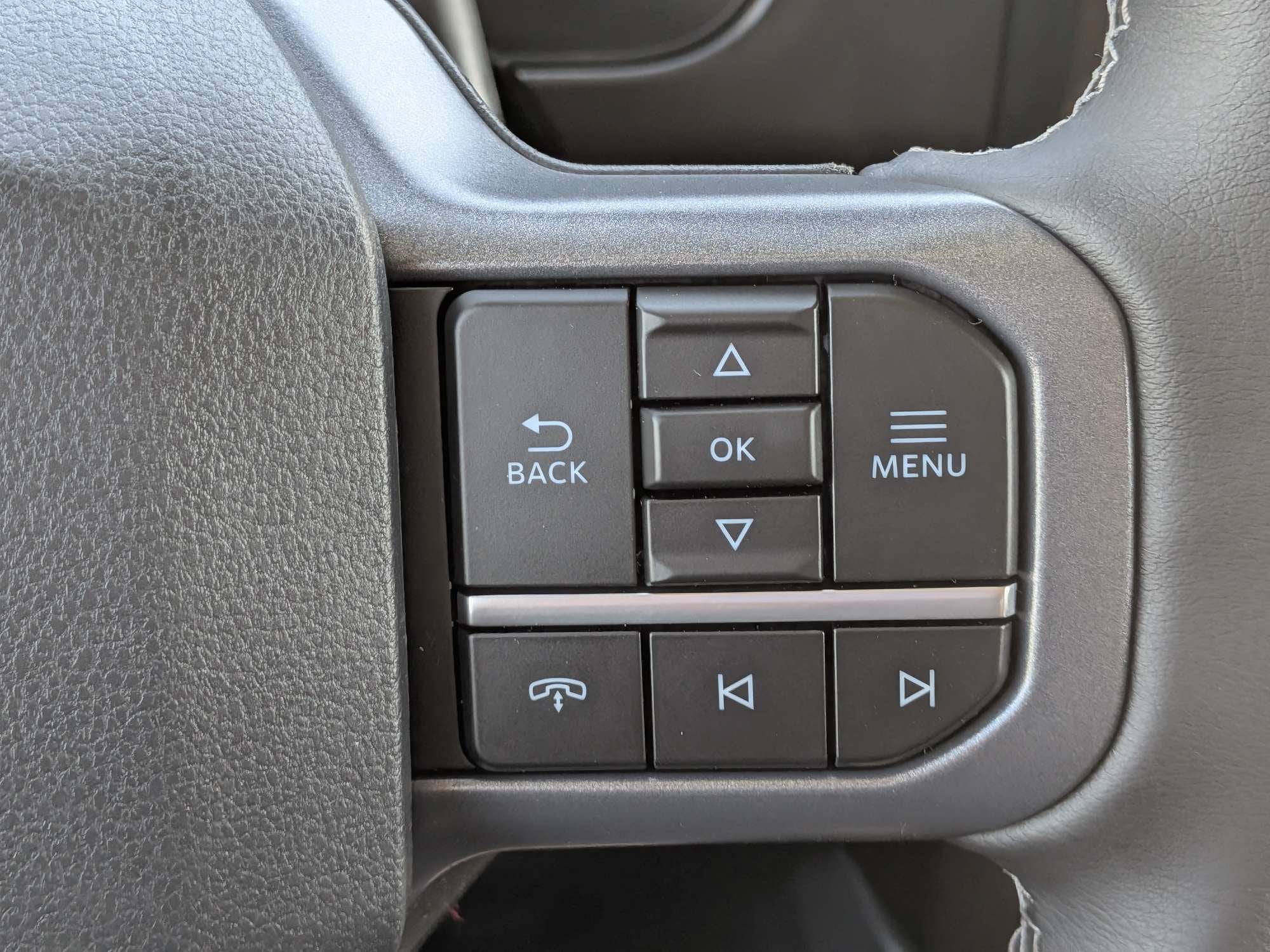 2027 Ford Super Duty F-250 SRW F-250® Lariat®