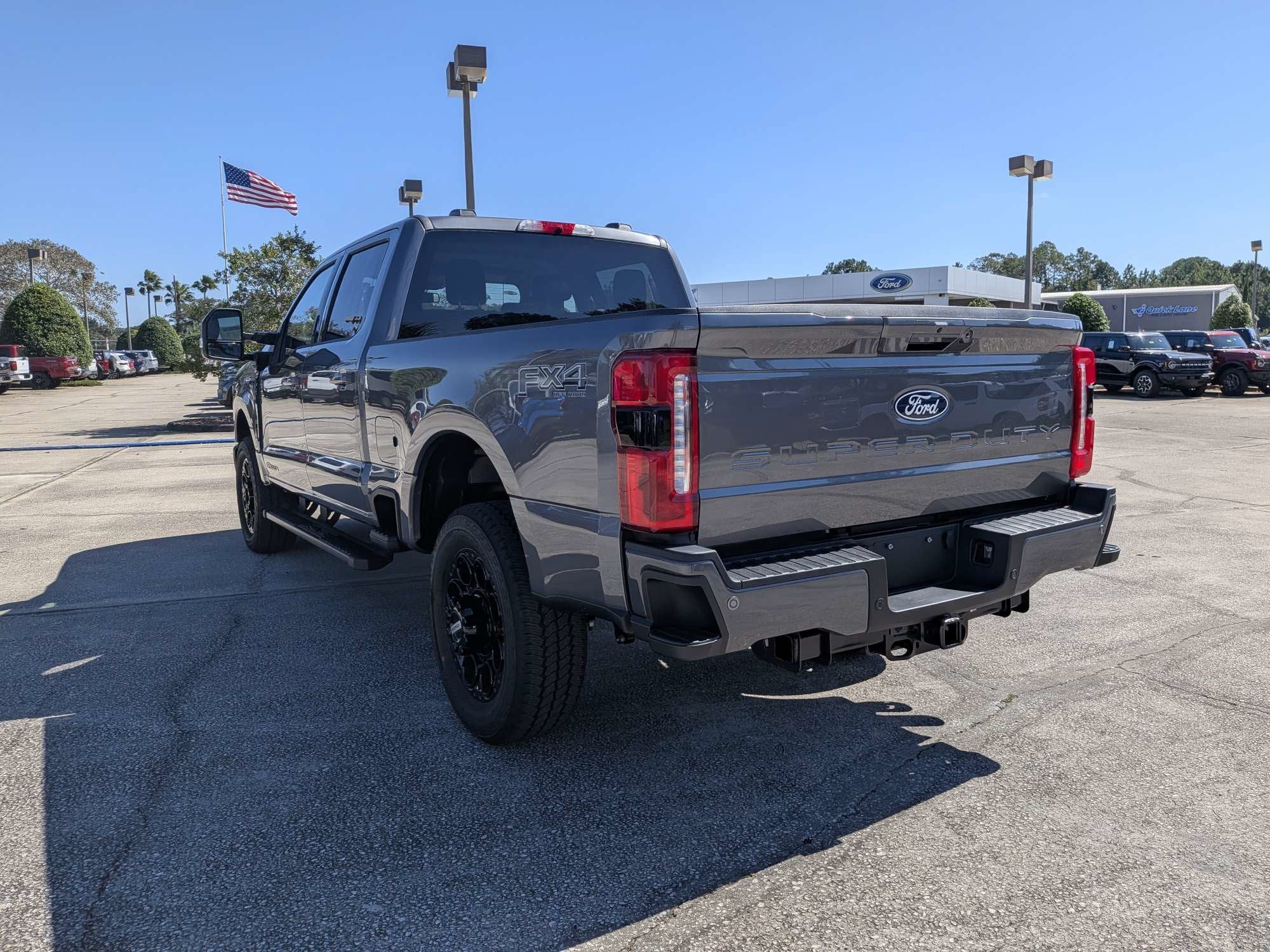 2027 Ford Super Duty F-250 SRW F-250® Lariat®