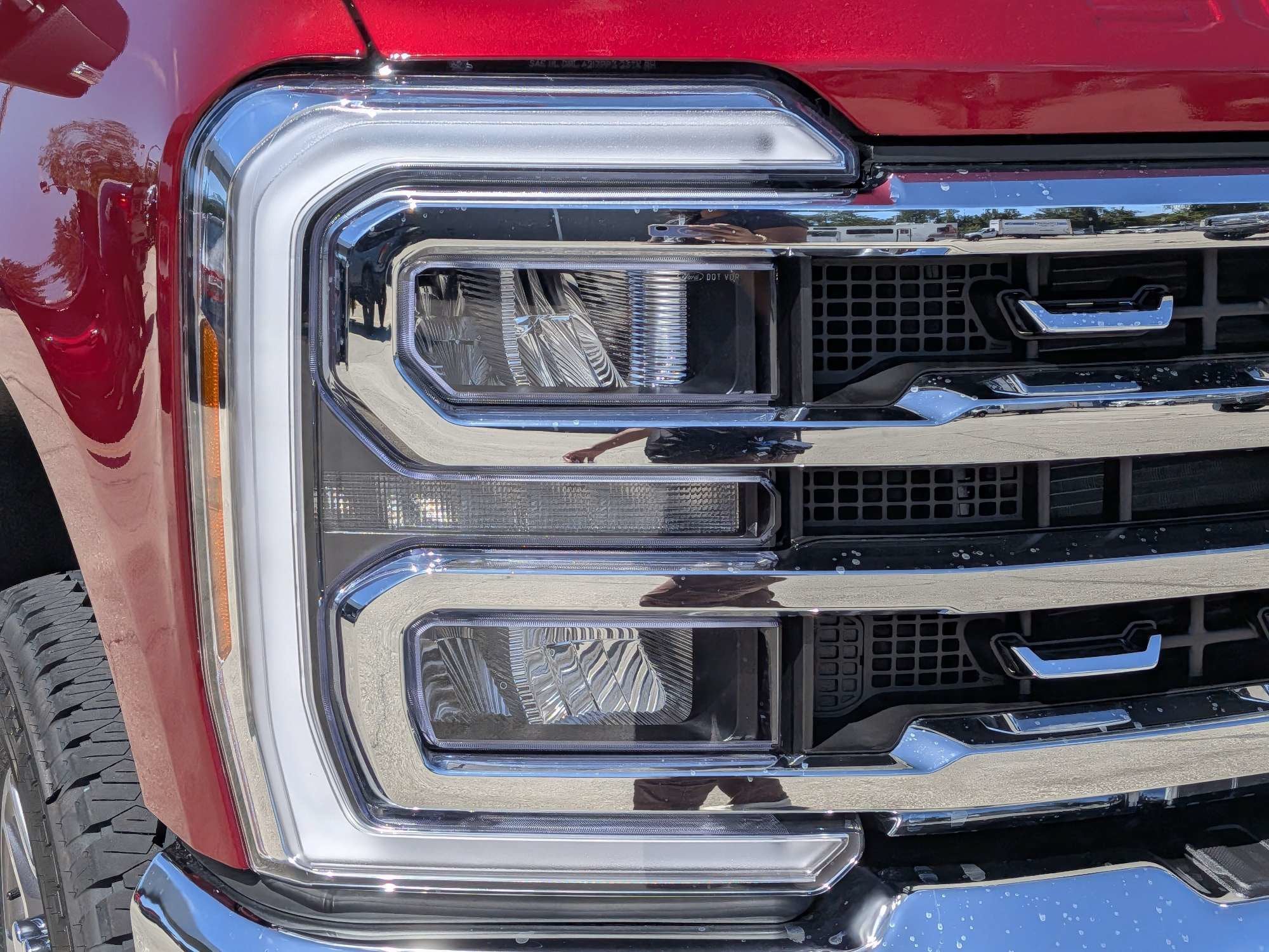 2027 Ford Super Duty F-250 SRW LARIAT