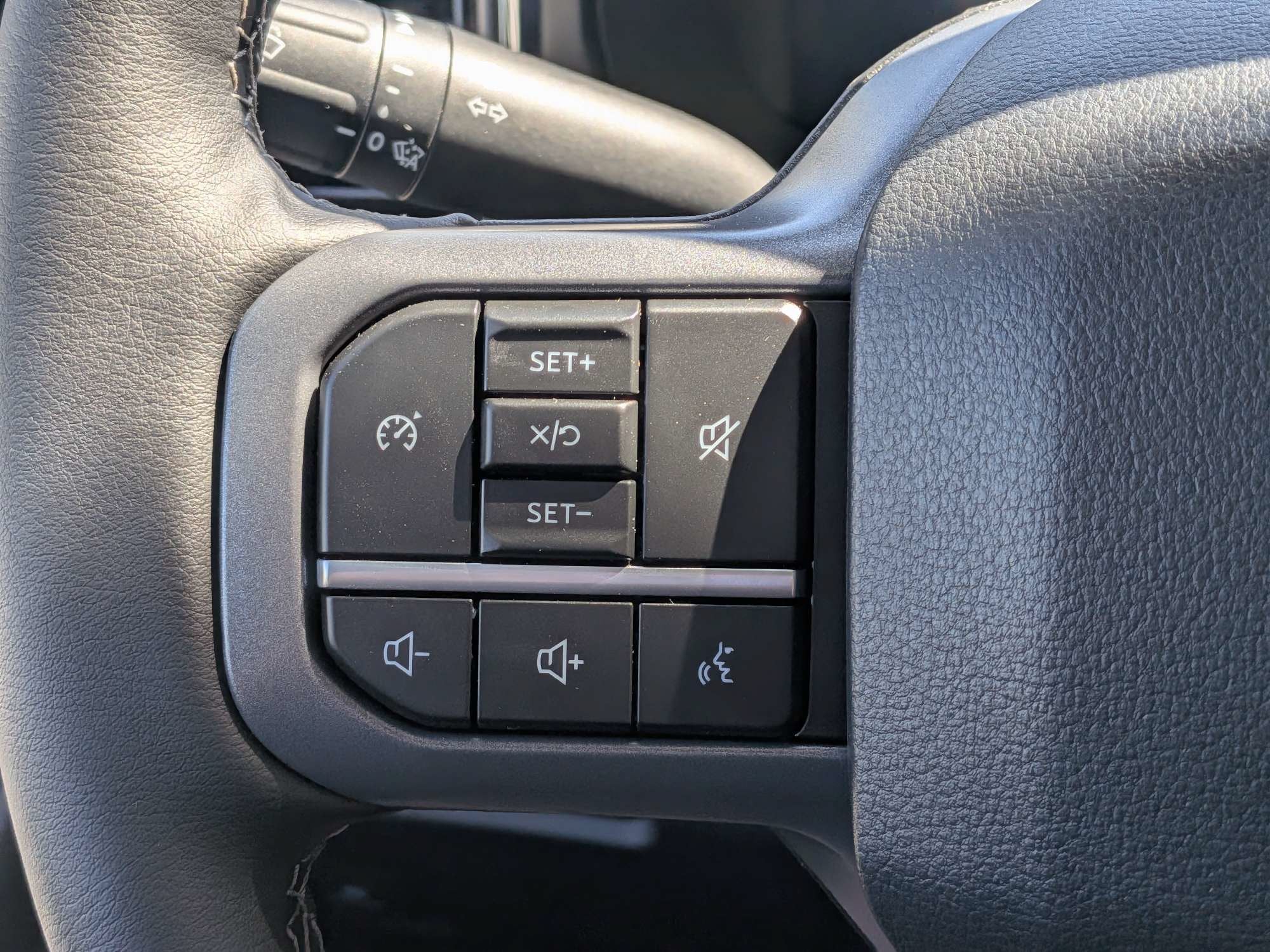 2027 Ford Super Duty F-250 SRW LARIAT