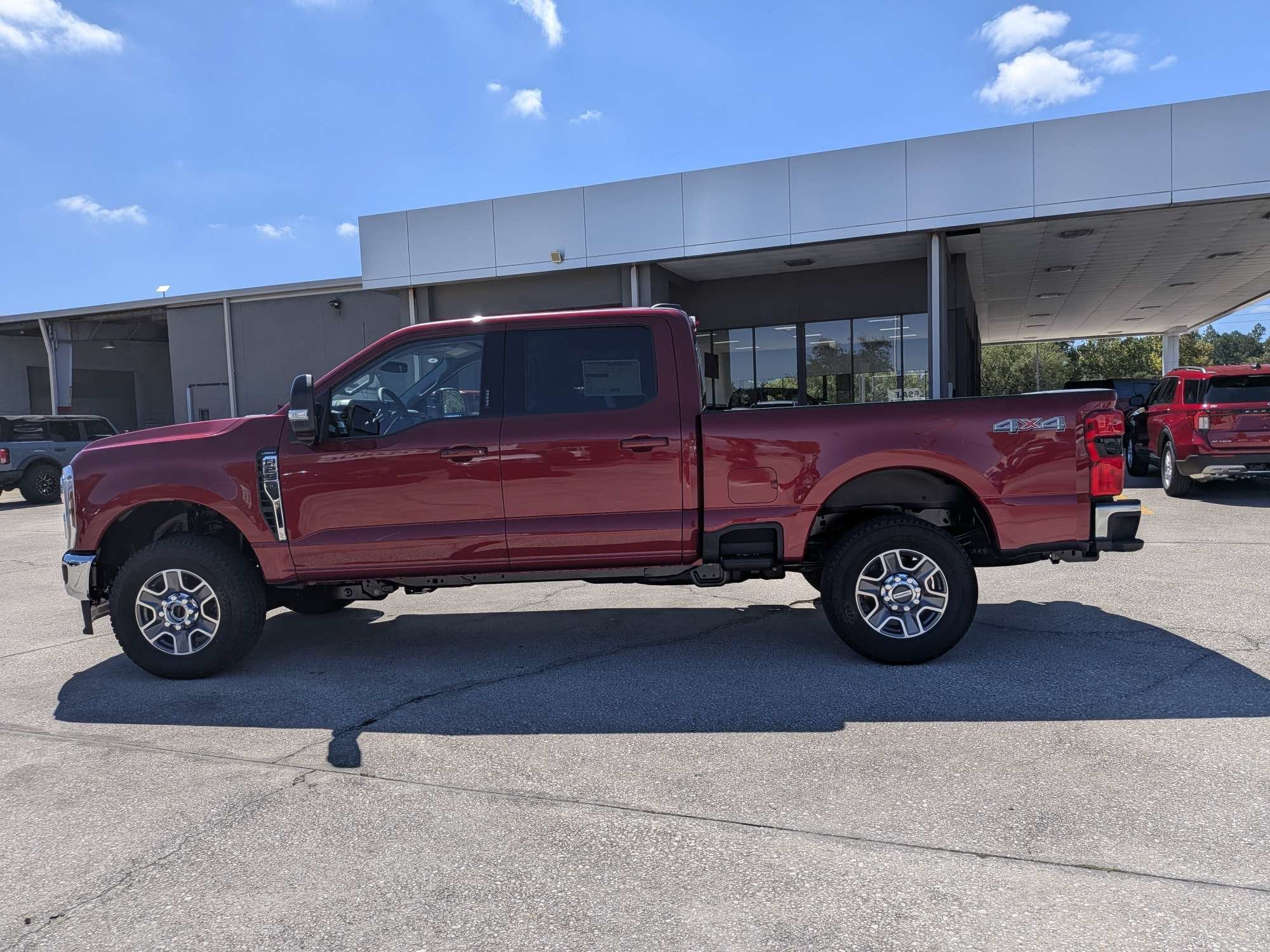 2027 Ford Super Duty F-250 SRW LARIAT