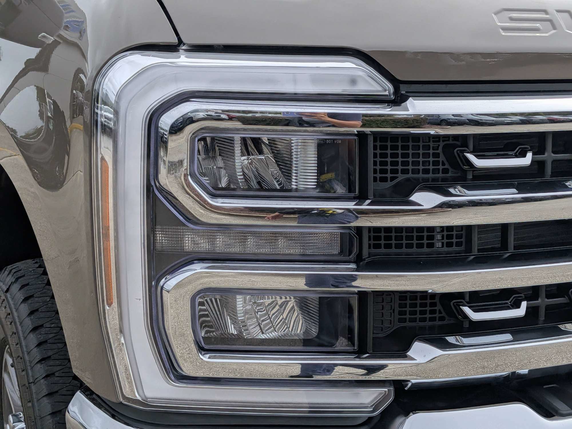 2027 Ford Super Duty F-250 SRW LARIAT