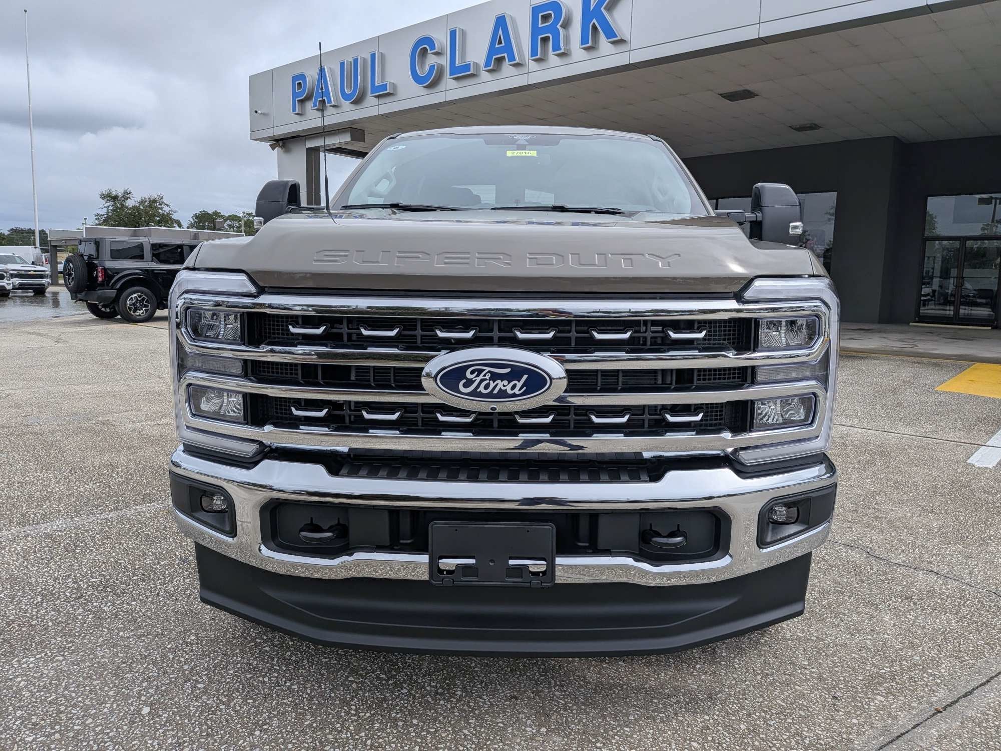 2027 Ford Super Duty F-250 SRW LARIAT