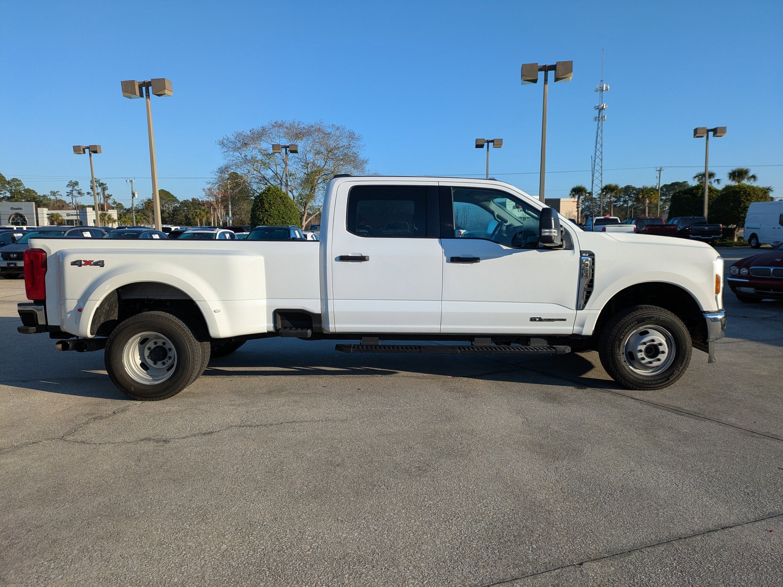 2024 Ford Super Duty F-350 DRW XLT