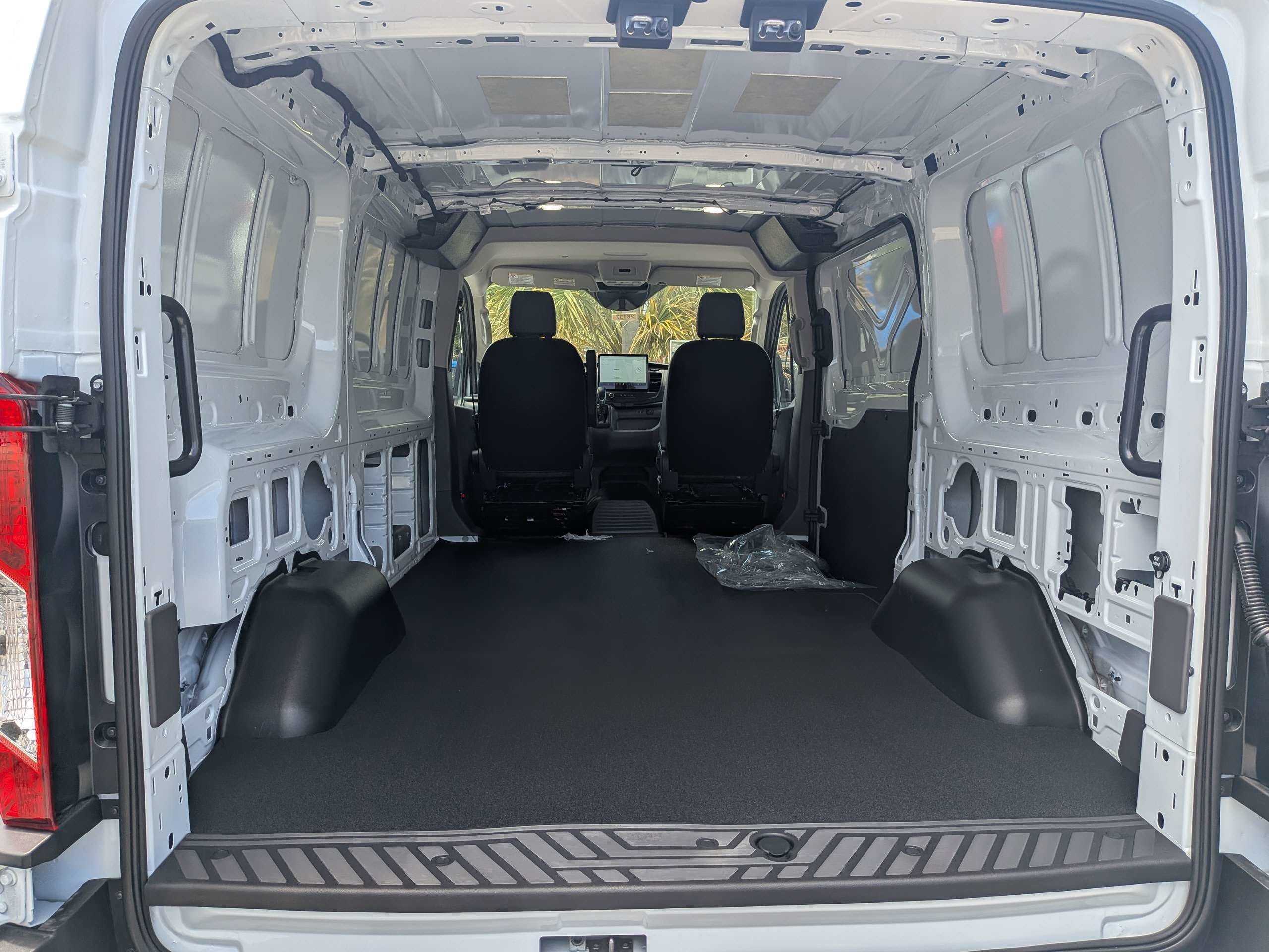 2026 Ford Transit Cargo Van Base