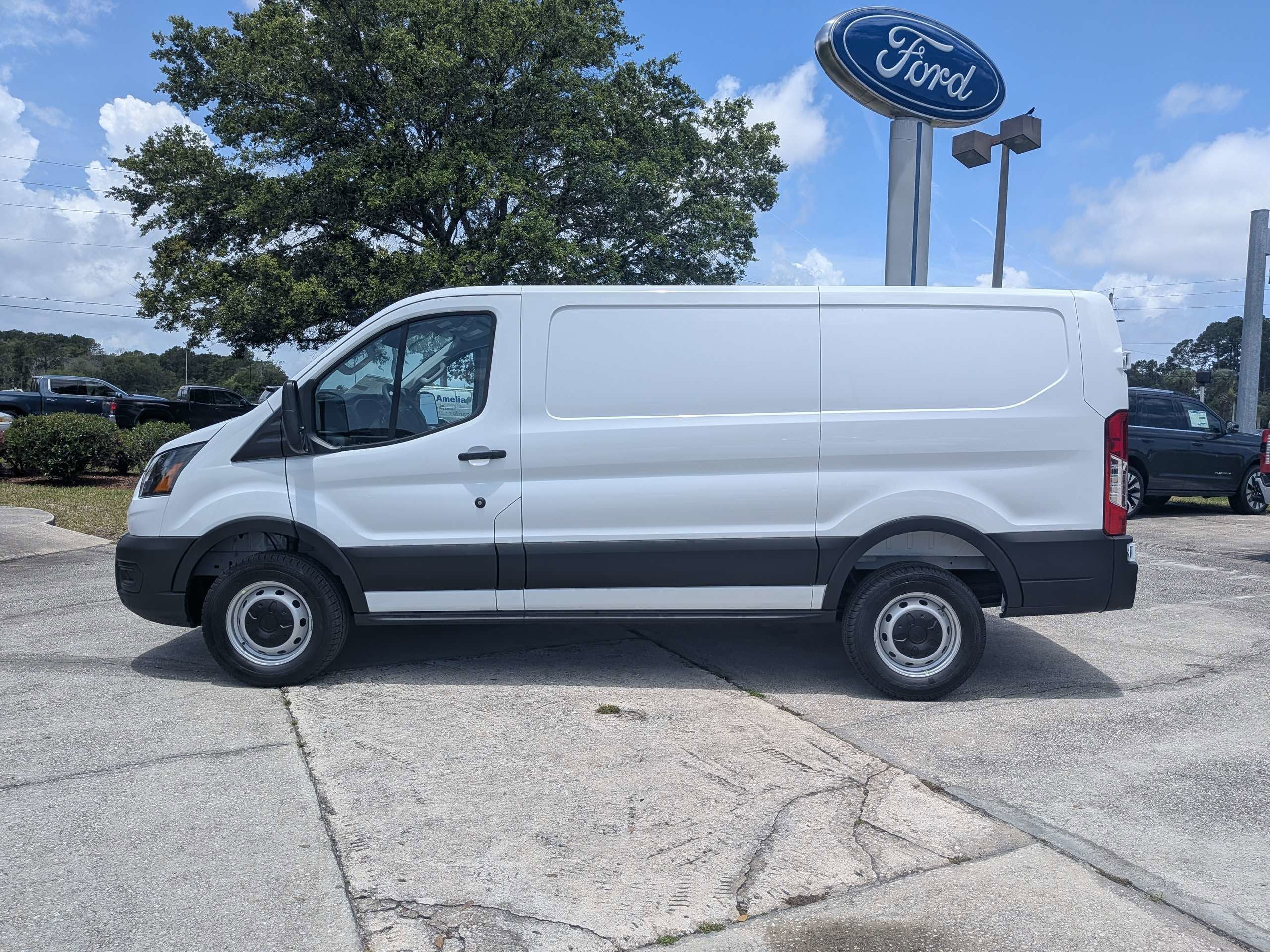 2026 Ford Transit Cargo Van Base