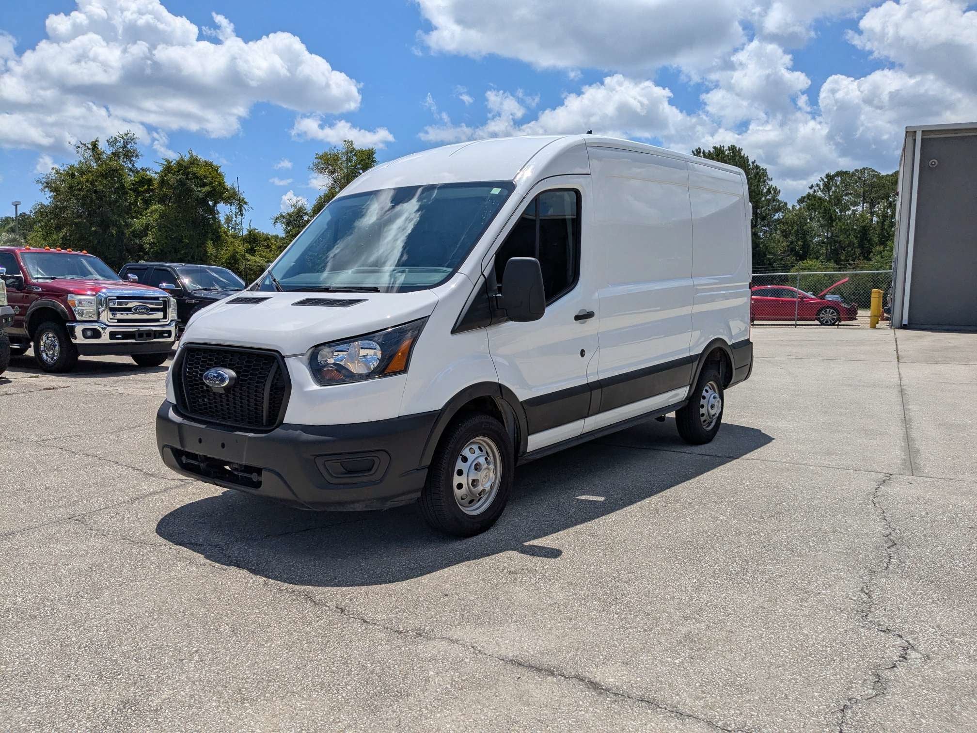 2023 Ford Transit Cargo Van T-250 130" Med Rf 9070 GVWR AWD