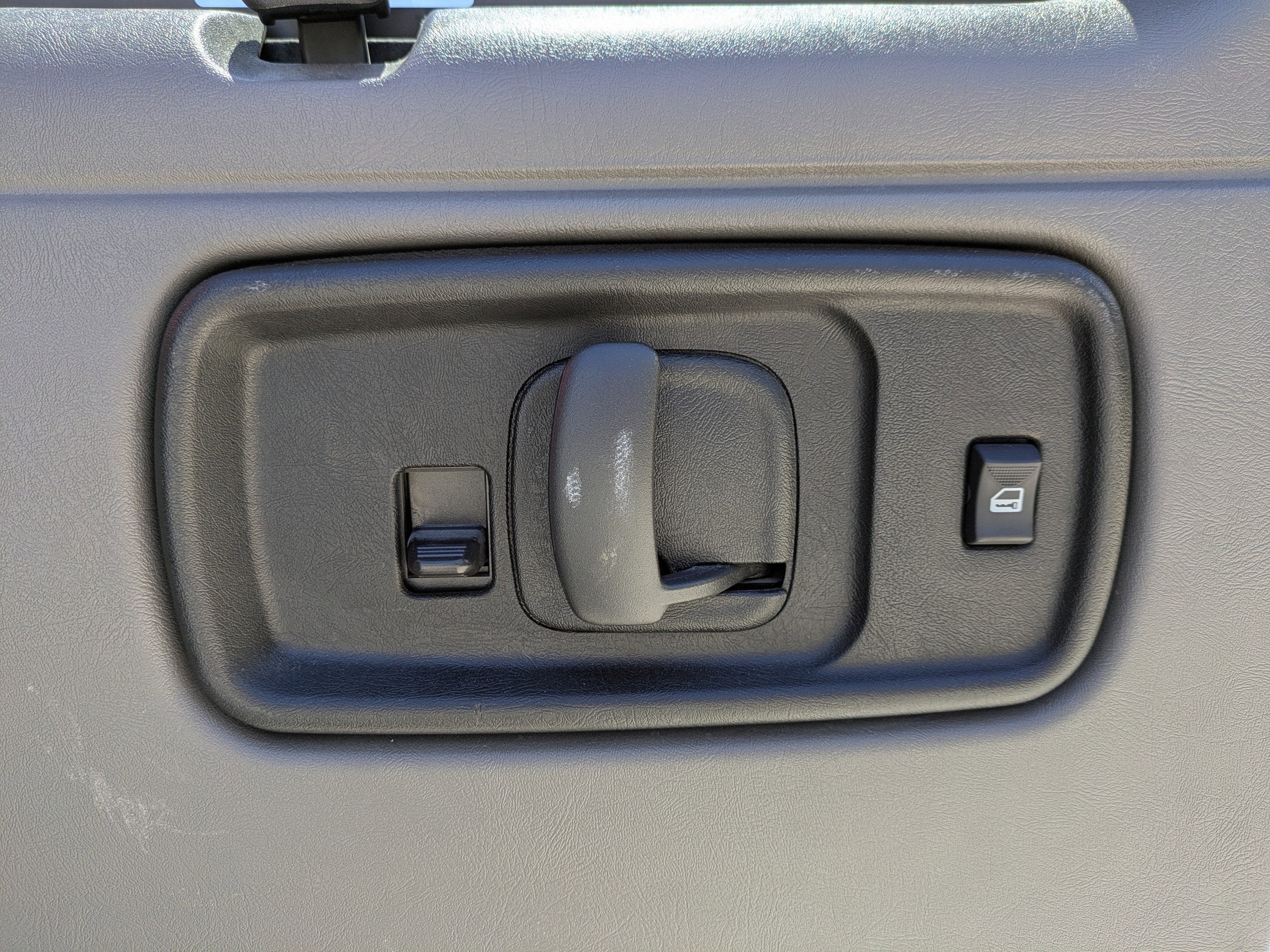 2024 Chevrolet Express Passenger LT