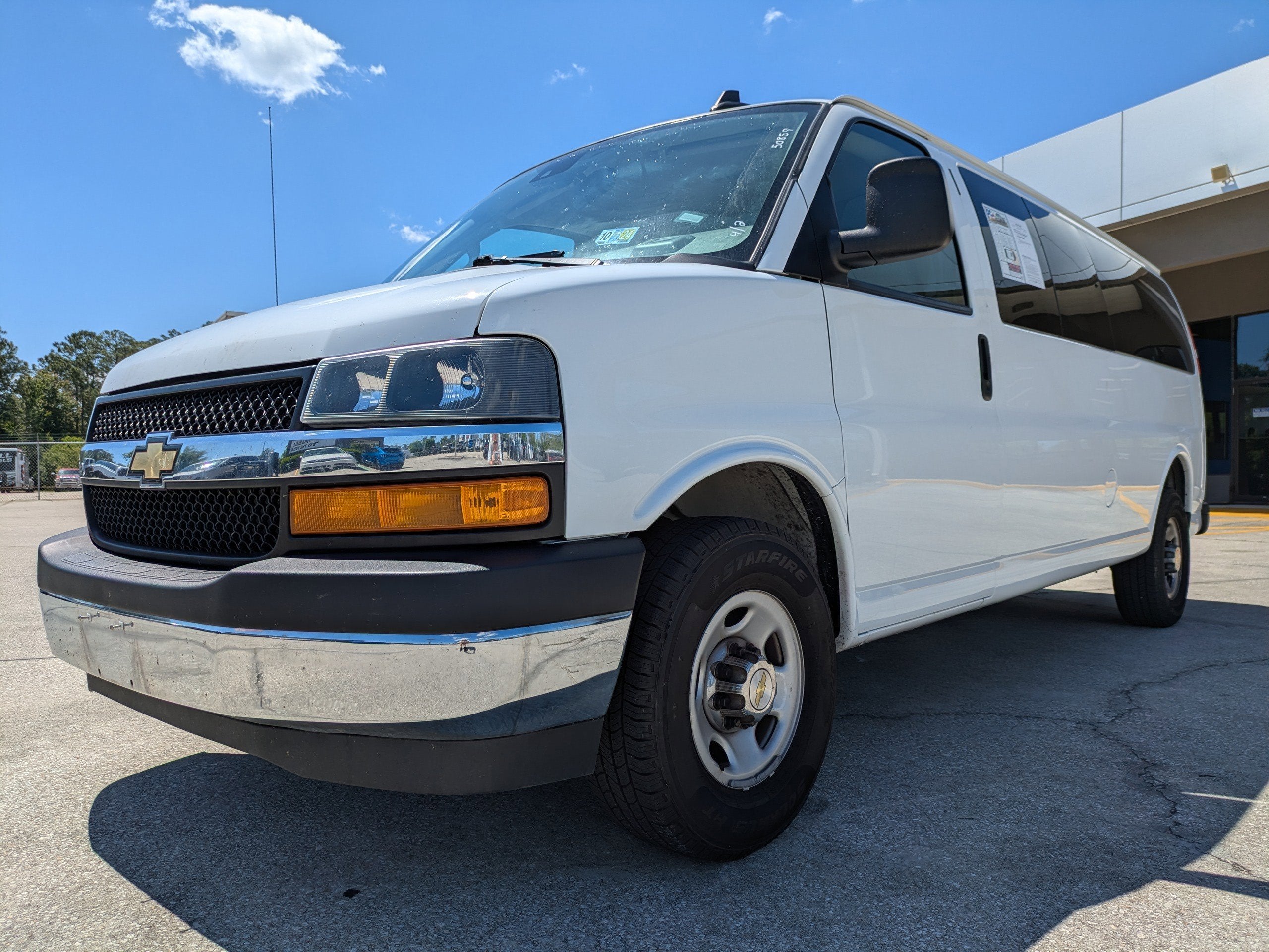 2024 Chevrolet Express Passenger LT