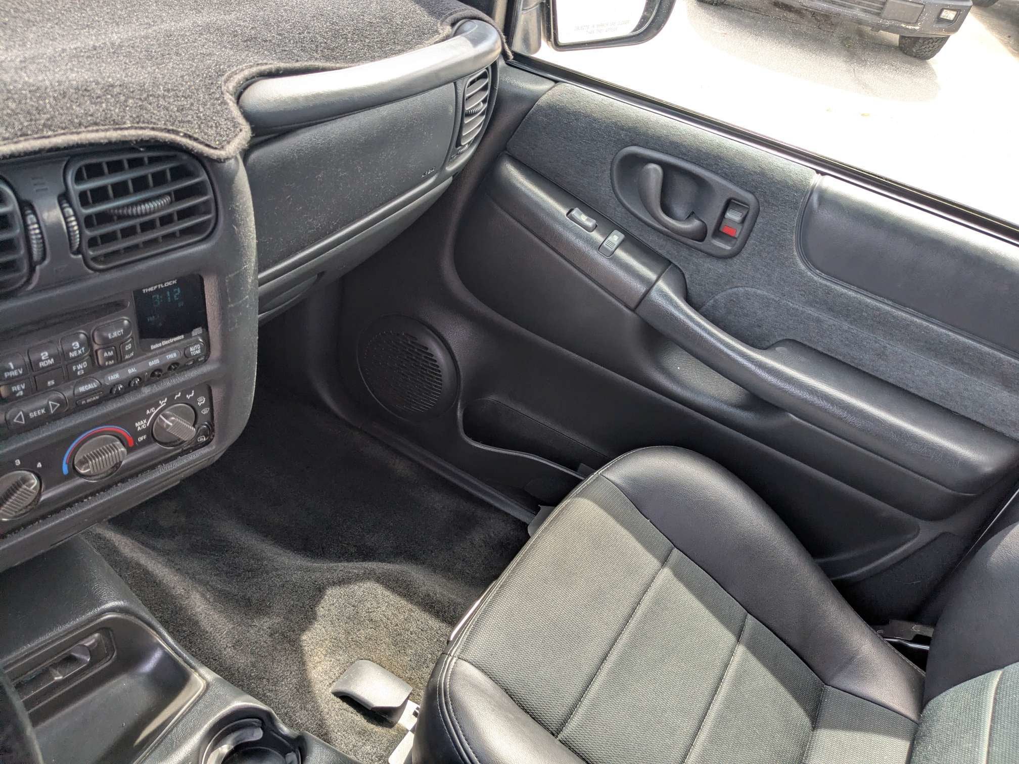 2001 Chevrolet S-10 LS w/ZR2