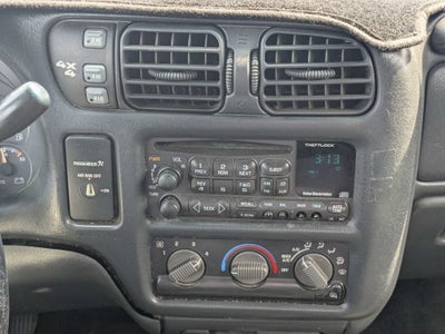 2001 Chevrolet S-10 LS w/ZR2
