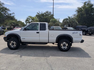 2001 Chevrolet S-10 LS w/ZR2