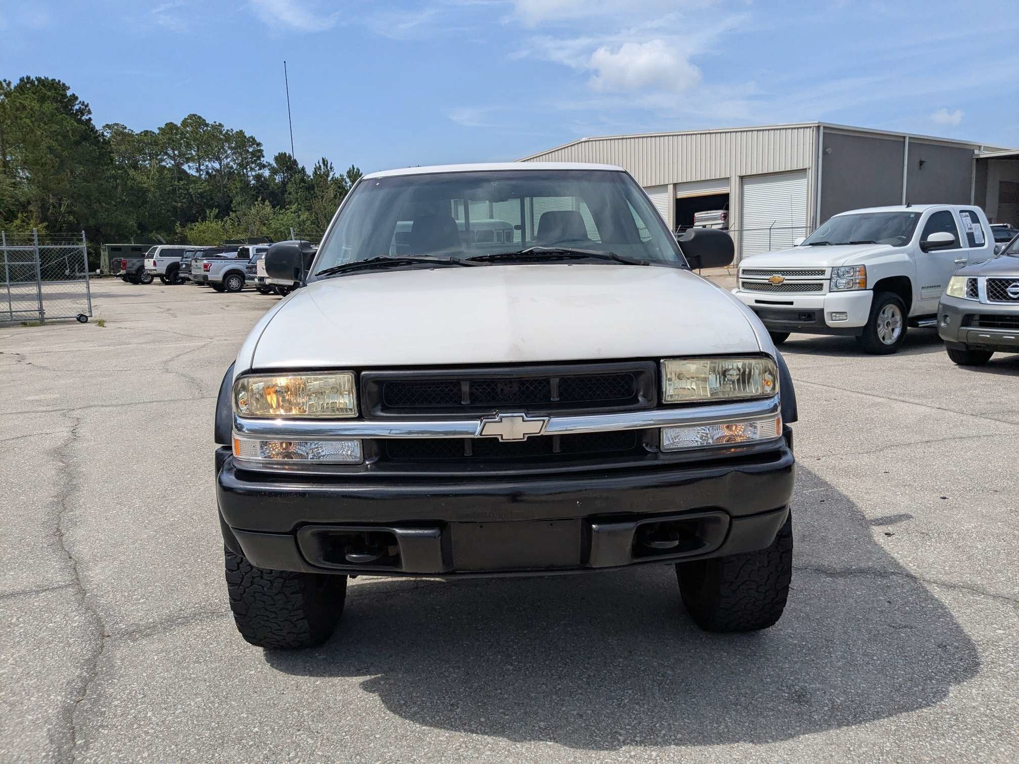 2001 Chevrolet S-10 LS w/ZR2
