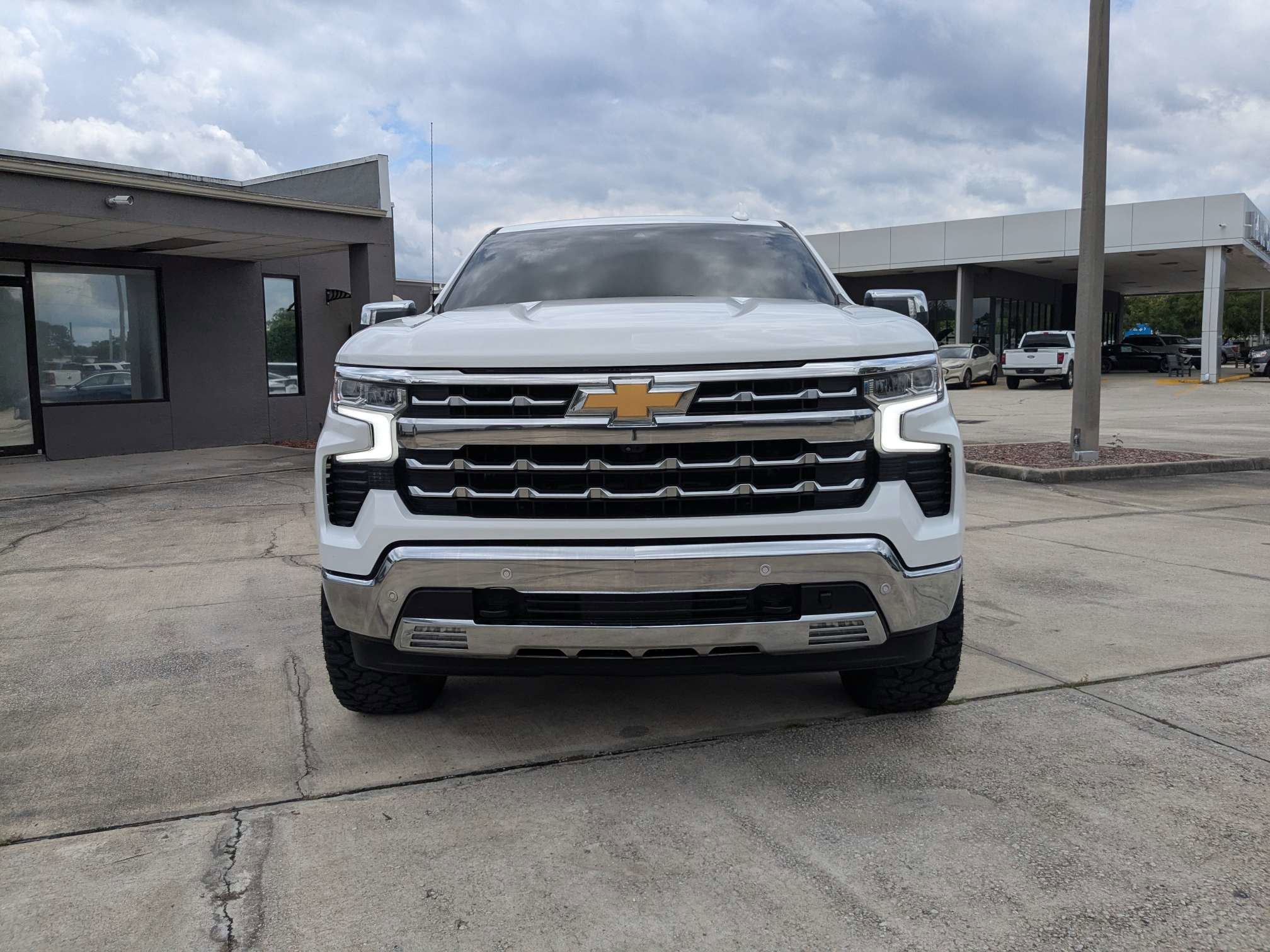 2024 Chevrolet Silverado 1500 LTZ