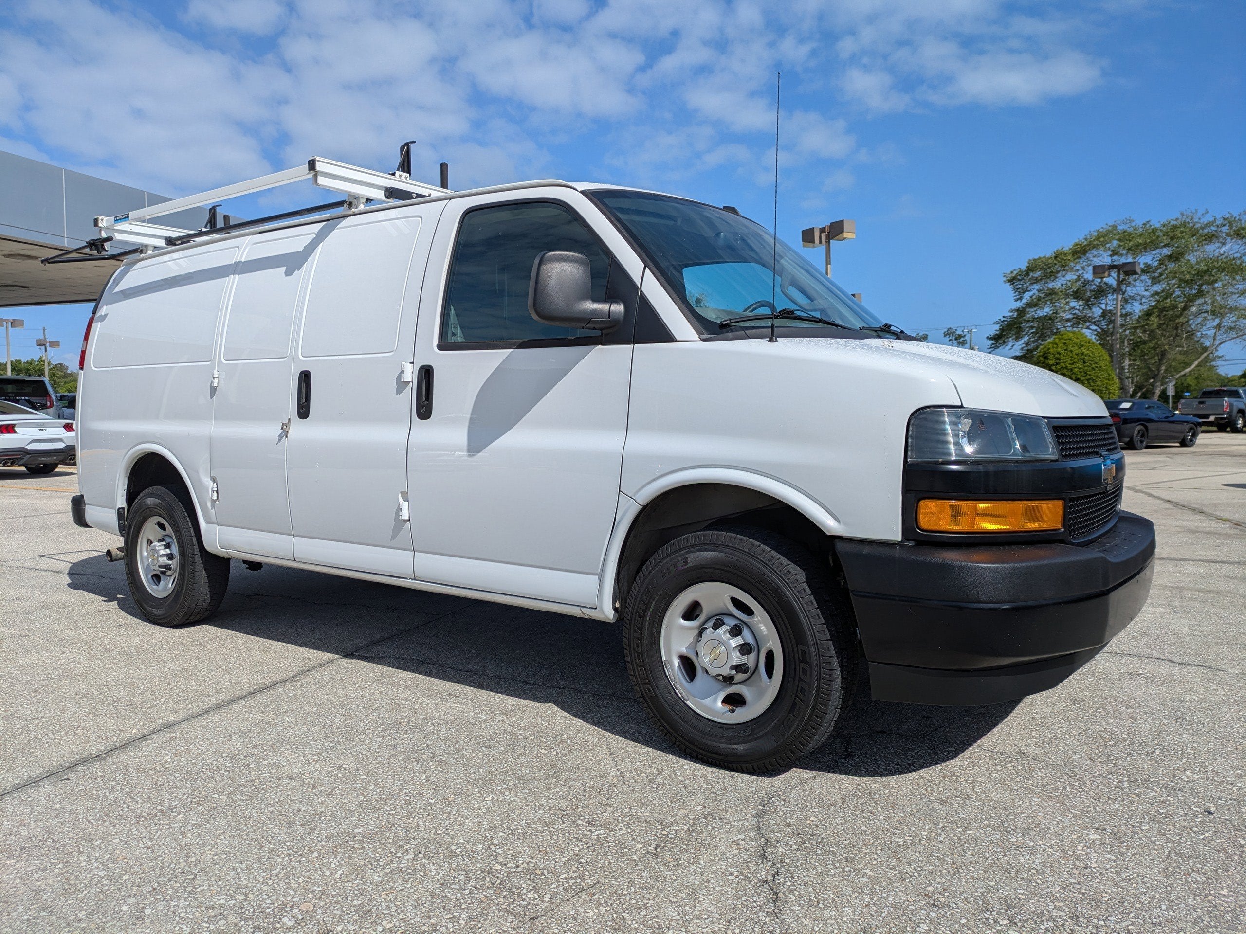 2023 Chevrolet Express Cargo Van Work Van