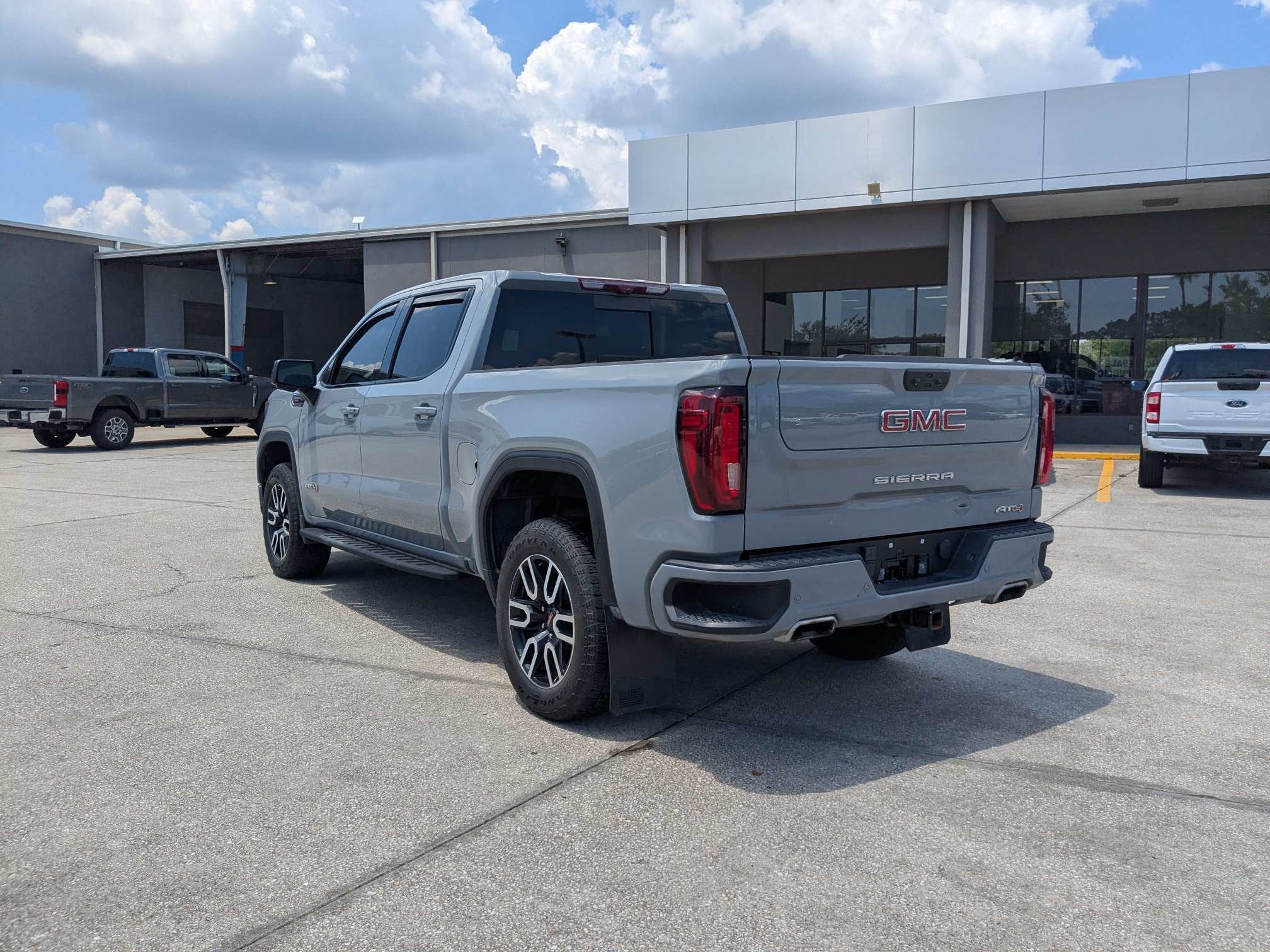 2024 GMC Sierra 1500 AT4