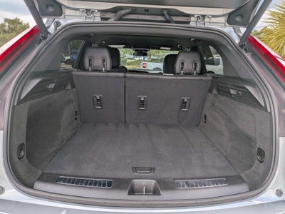 2025 Cadillac XT4 FWD Premium Luxury