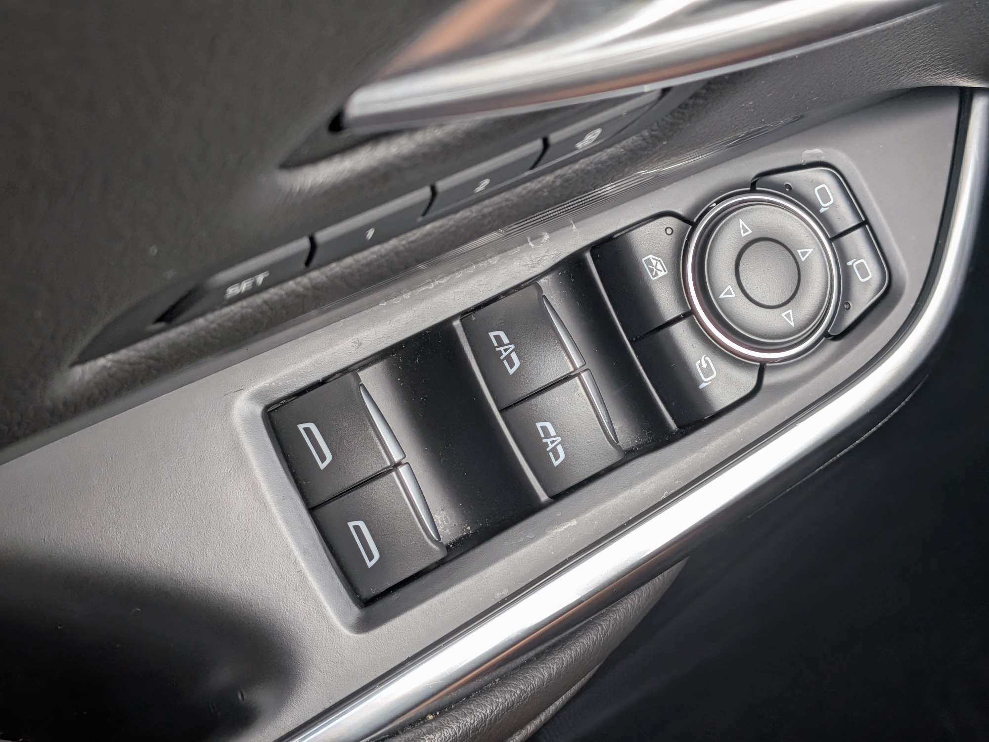 2025 Cadillac XT4 FWD Premium Luxury