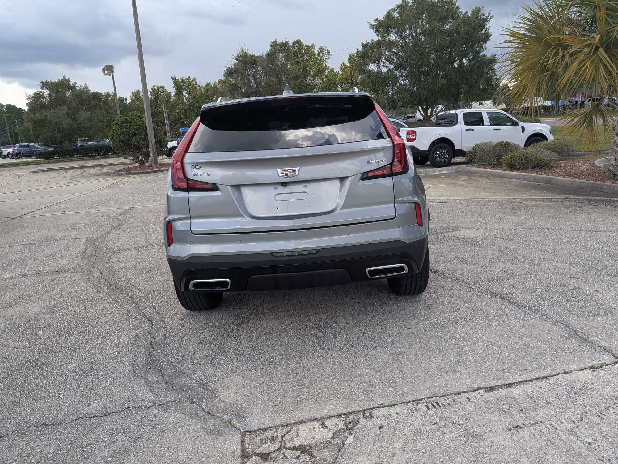2025 Cadillac XT4 FWD Premium Luxury