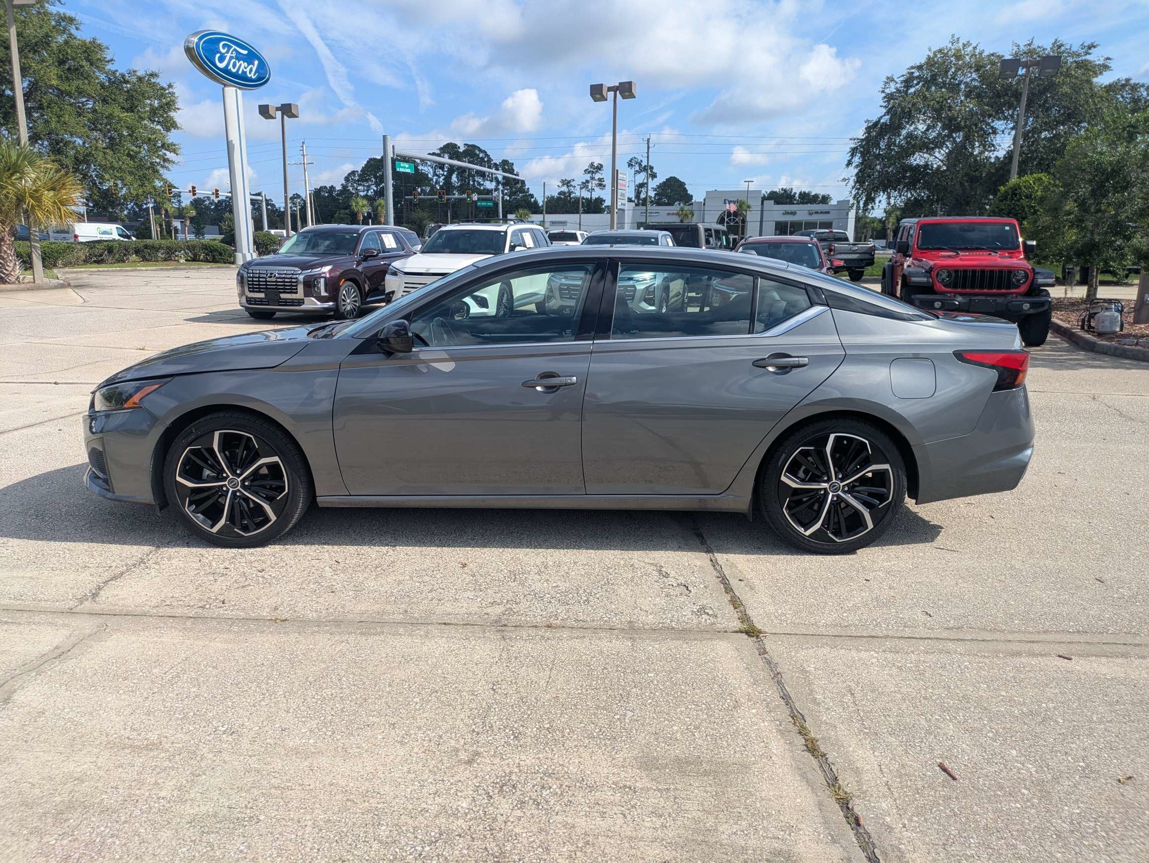 2024 Nissan Altima 2.5 SR