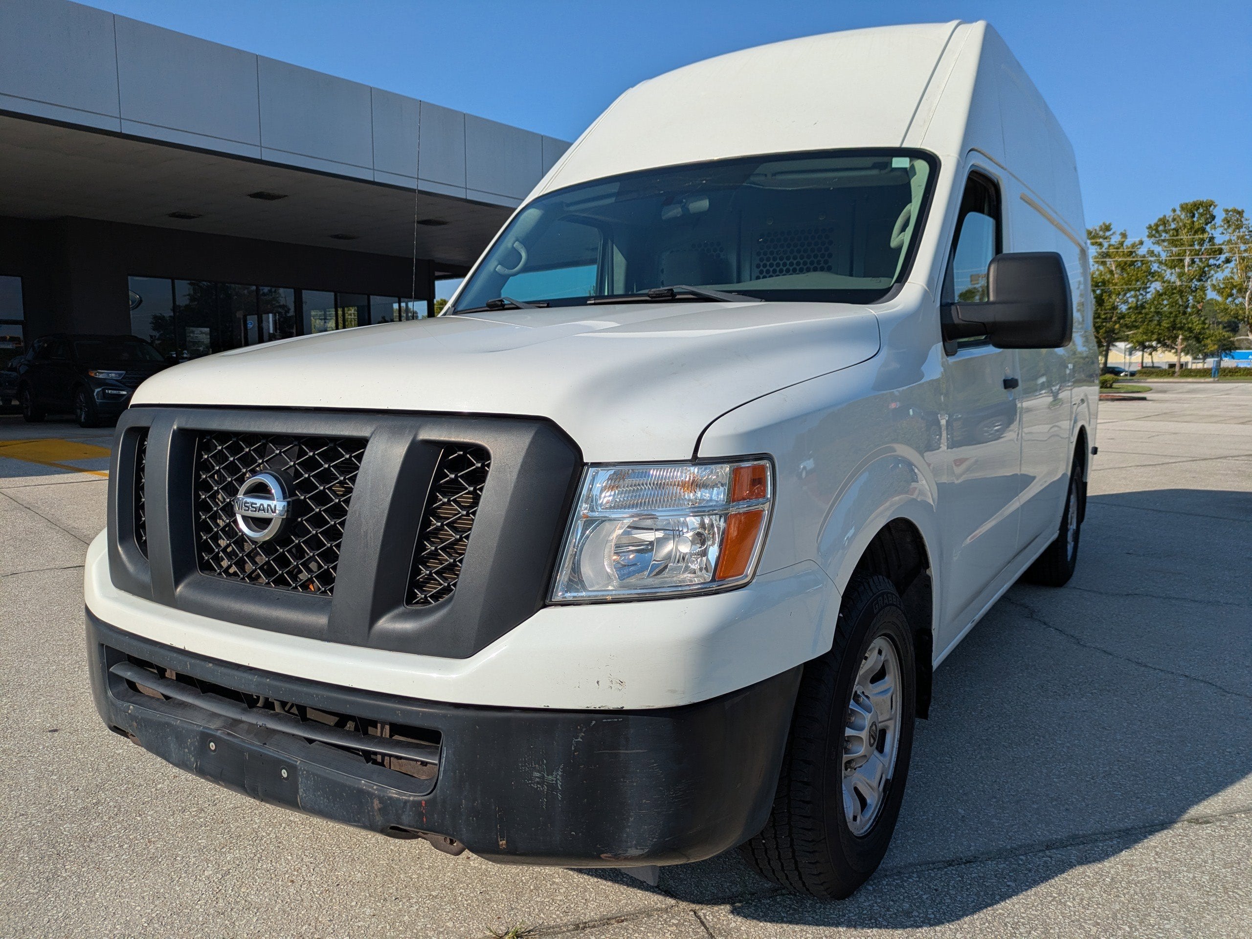 2016 Nissan NV SV